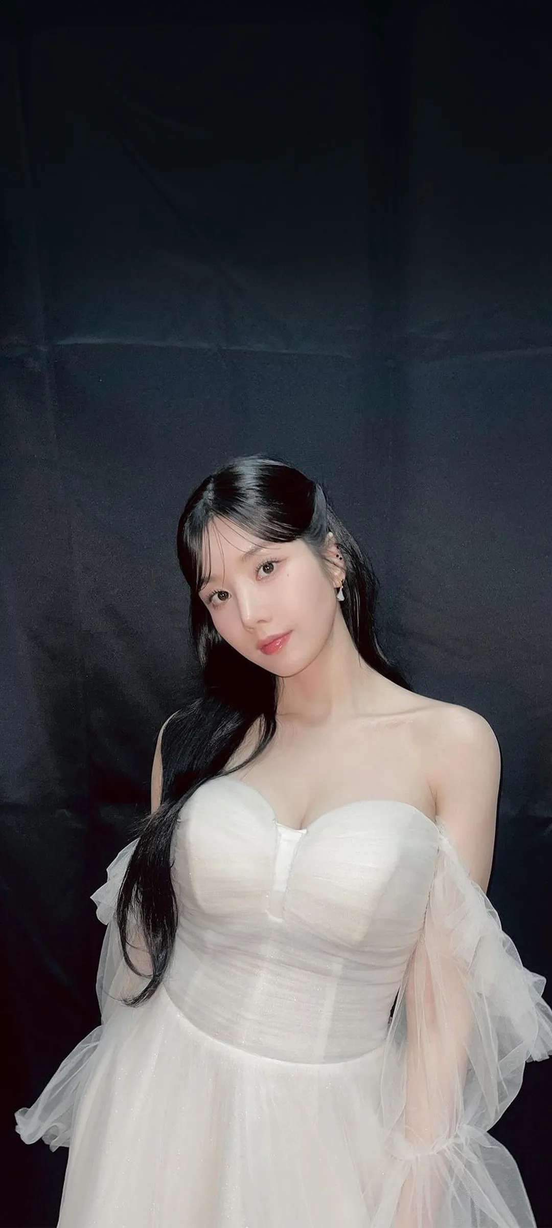 วอลเปเปอร์ หน้าจอล็อก มือถือ Kwon Eun-bi 4K HD ดาวน์โหลด — IZ*ONE