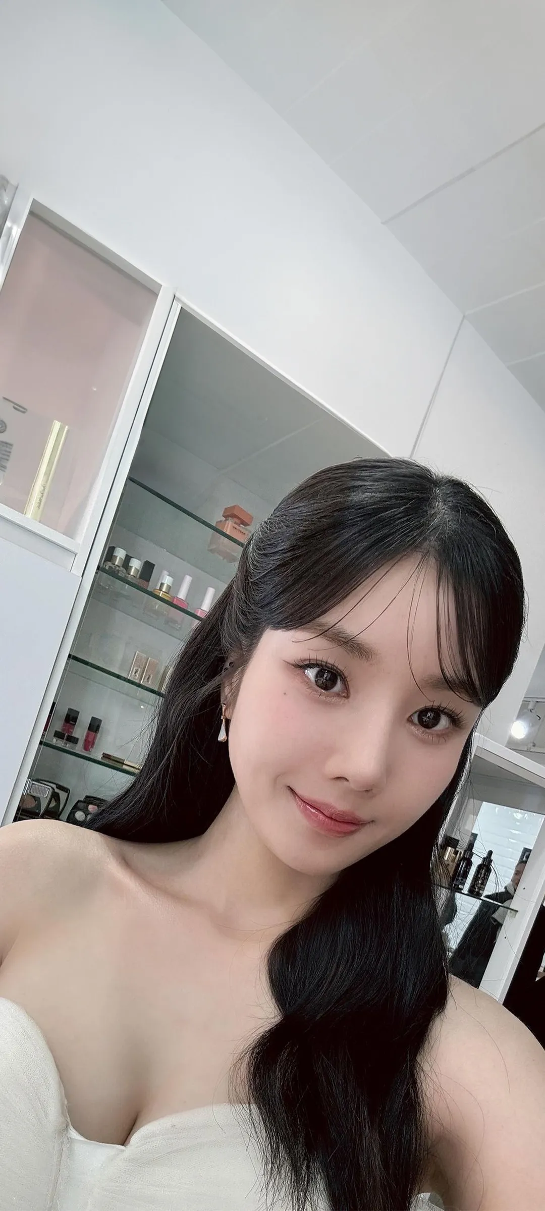 권은비 잠금화면 폰 배경화면 4K HD 다운로드 — 아이즈원