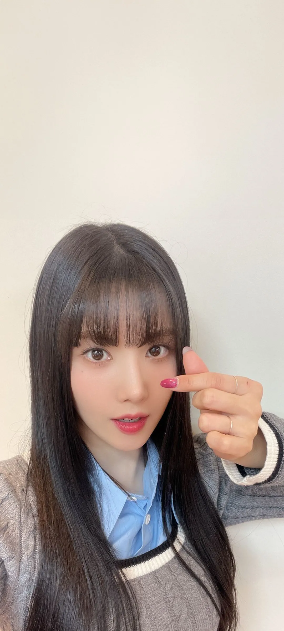 วอลเปเปอร์ หน้าจอล็อก มือถือ Kwon Eun-bi 4K HD ดาวน์โหลด — IZ*ONE