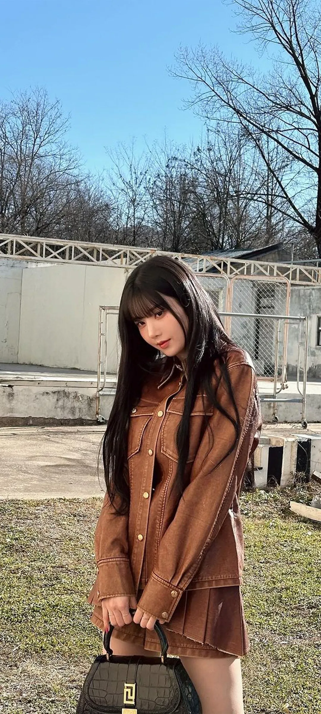 วอลเปเปอร์ หน้าจอล็อก มือถือ Kwon Eun-bi 4K HD ดาวน์โหลด — IZ*ONE
