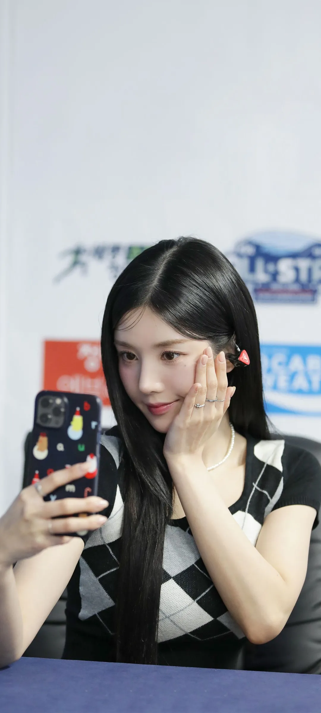 วอลเปเปอร์ หน้าจอล็อก มือถือ Kwon Eun-bi 4K HD ดาวน์โหลด — IZ*ONE