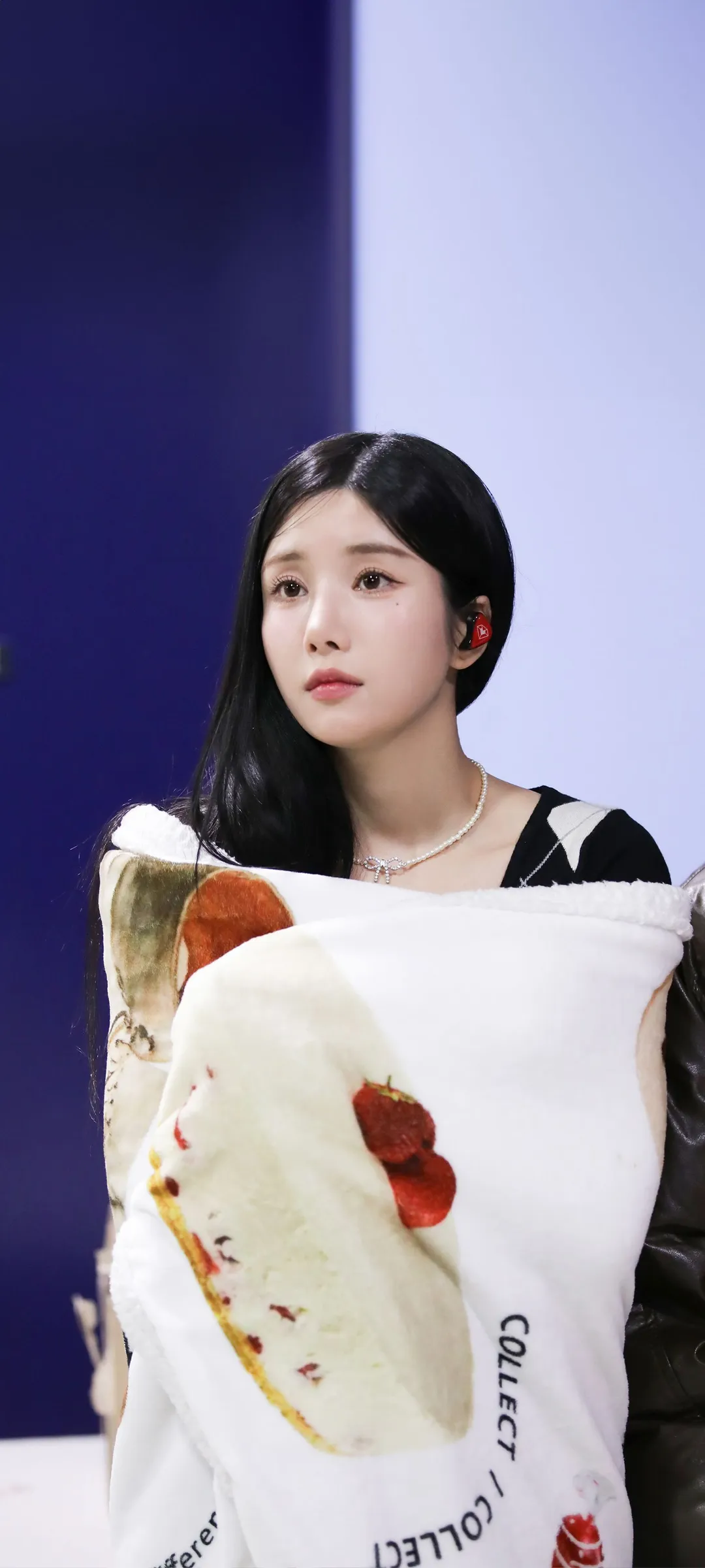 วอลเปเปอร์ หน้าจอล็อก มือถือ Kwon Eun-bi 4K HD ดาวน์โหลด — IZ*ONE