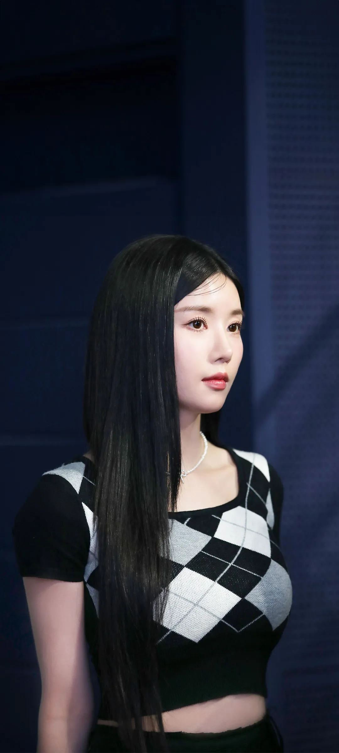 วอลเปเปอร์ หน้าจอล็อก มือถือ Kwon Eun-bi 4K HD ดาวน์โหลด — IZ*ONE
