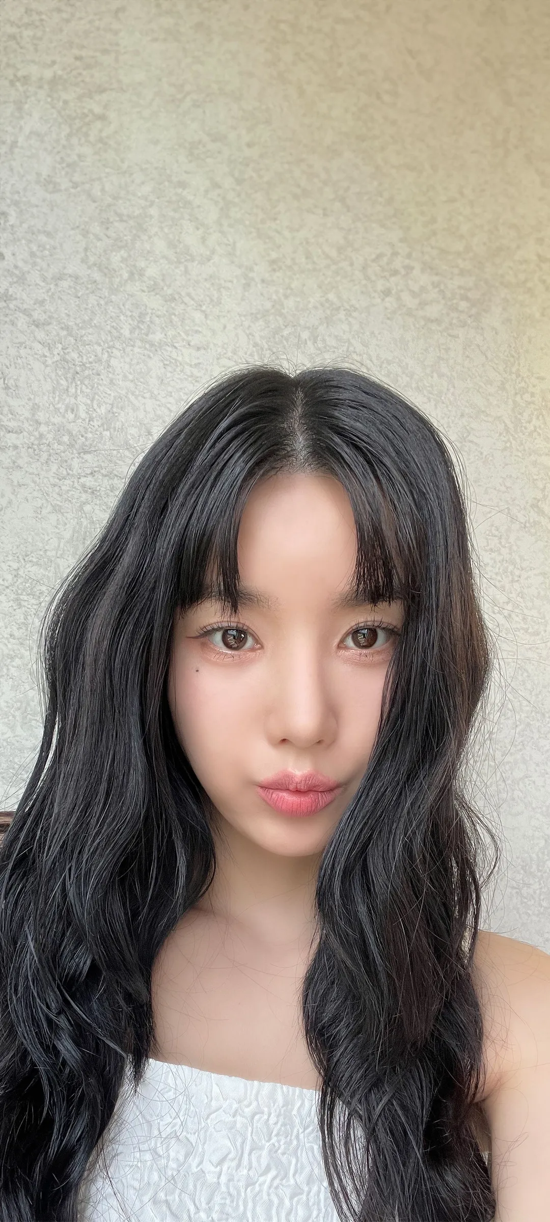 วอลเปเปอร์ หน้าจอล็อก มือถือ Kwon Eun-bi 4K HD ดาวน์โหลด — IZ*ONE