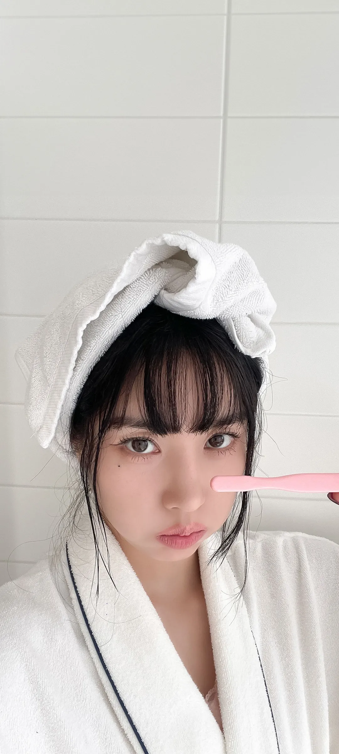 วอลเปเปอร์ หน้าจอล็อก มือถือ Kwon Eun-bi 4K HD ดาวน์โหลด — IZ*ONE