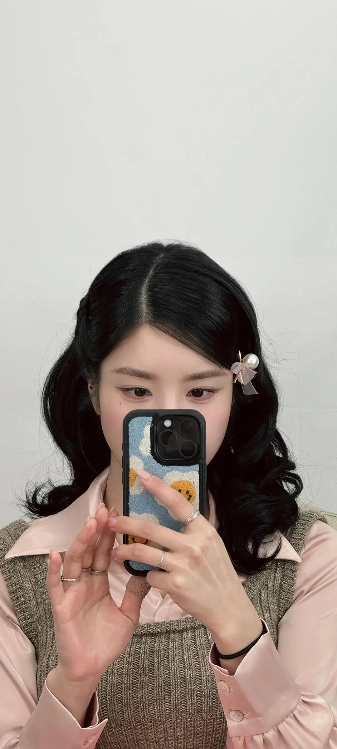 วอลเปเปอร์ หน้าจอล็อก มือถือ Kwon Eun-bi 4K HD ดาวน์โหลด — IZ*ONE