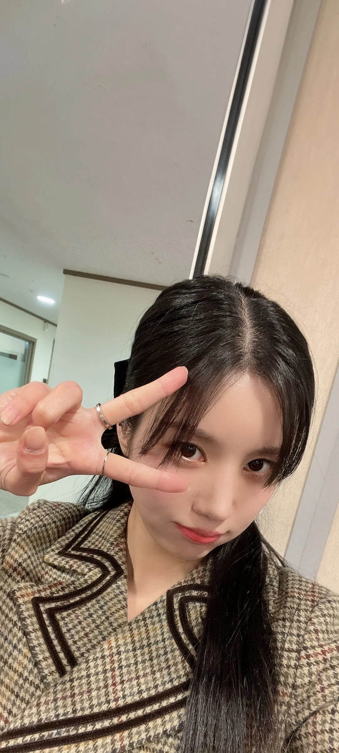 วอลเปเปอร์ หน้าจอล็อก มือถือ Kwon Eun-bi 4K HD ดาวน์โหลด — IZ*ONE