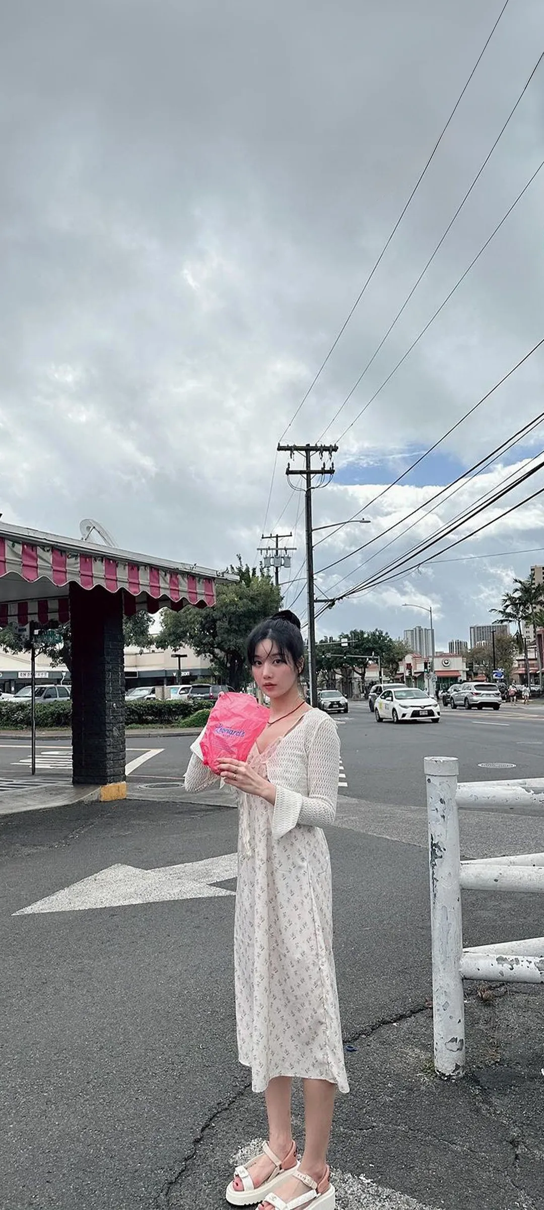 วอลเปเปอร์ หน้าจอล็อก มือถือ Kwon Eun-bi 4K HD ดาวน์โหลด — IZ*ONE