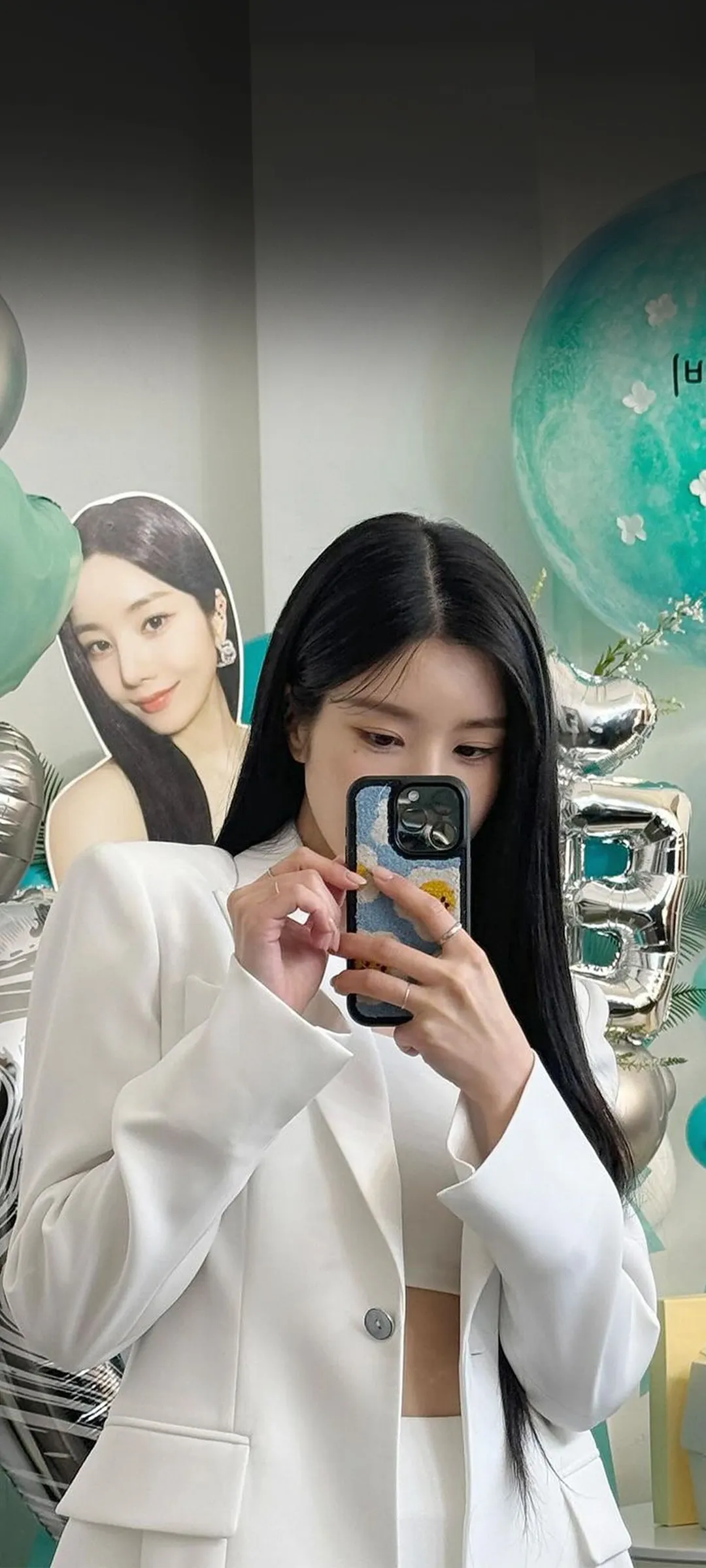 วอลเปเปอร์ หน้าจอล็อก มือถือ Kwon Eun-bi 4K HD ดาวน์โหลด — IZ*ONE
