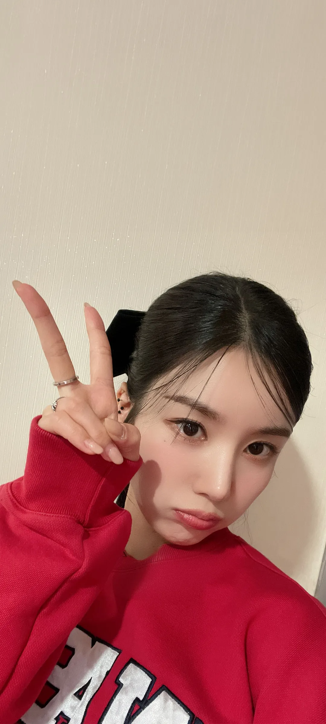 Fondo de pantalla de bloqueo móvil de Kwon Eun-bi 4K HD descargar — IZ*ONE