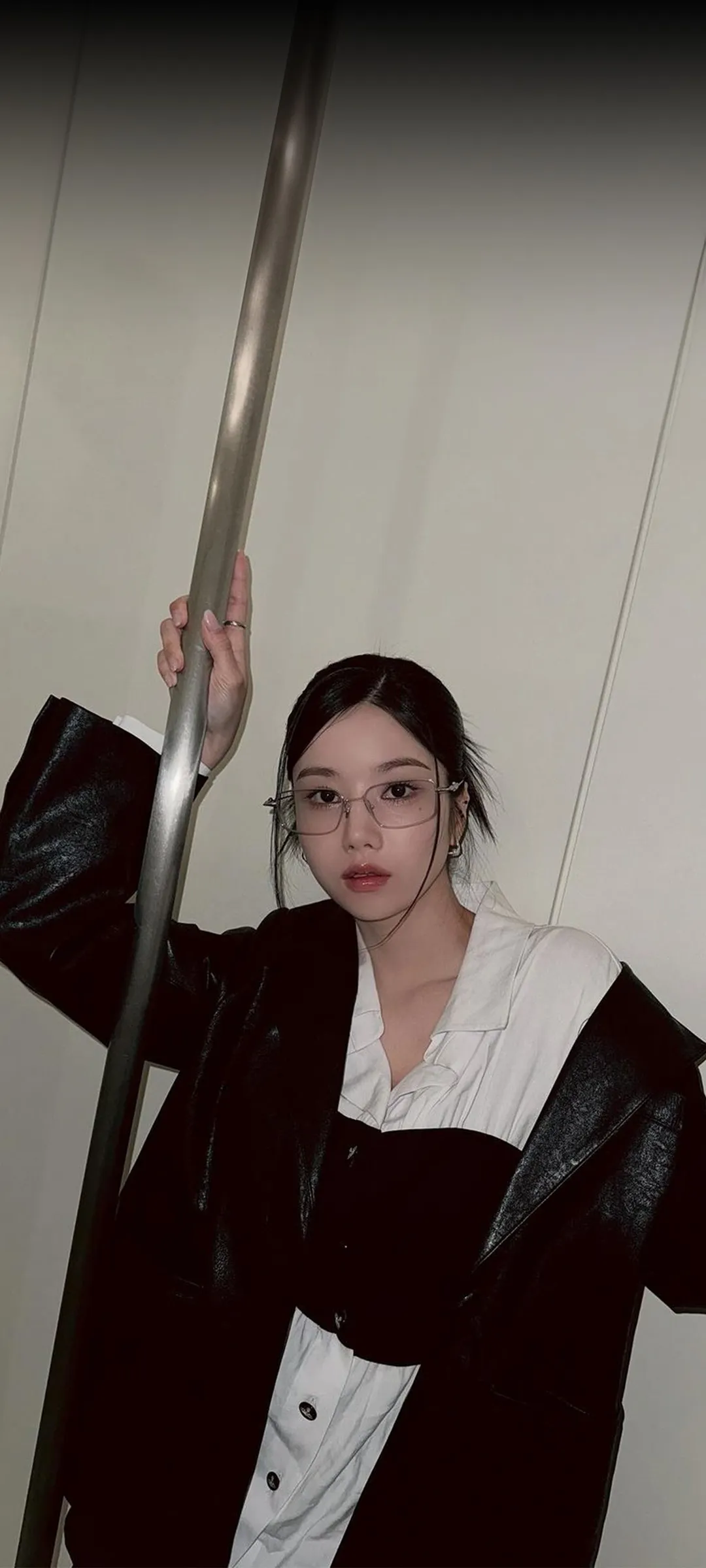 วอลเปเปอร์ หน้าจอล็อก มือถือ Kwon Eun-bi 4K HD ดาวน์โหลด — IZ*ONE