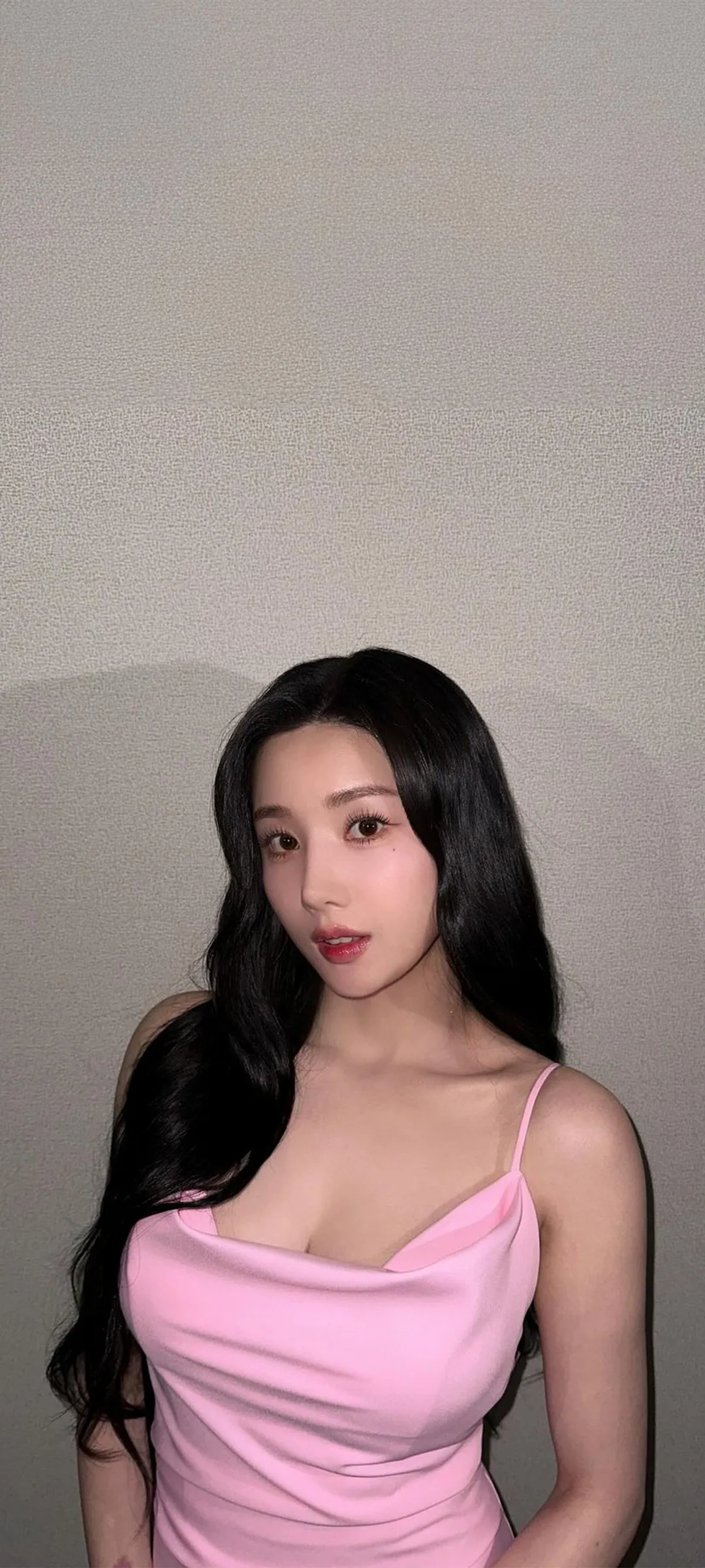 วอลเปเปอร์ หน้าจอล็อก มือถือ Kwon Eun-bi 4K HD ดาวน์โหลด — IZ*ONE