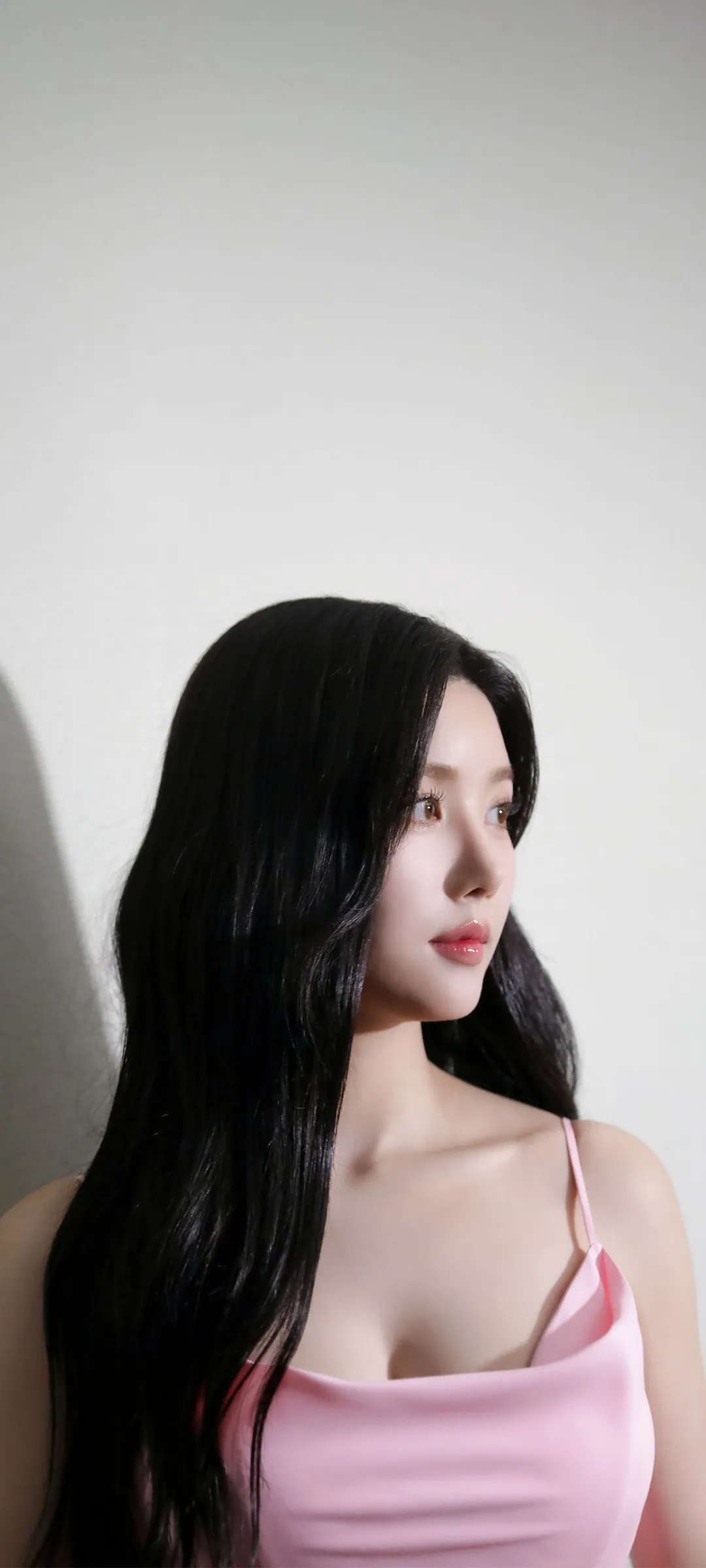 วอลเปเปอร์ หน้าจอล็อก มือถือ Kwon Eun-bi 4K HD ดาวน์โหลด — IZ*ONE