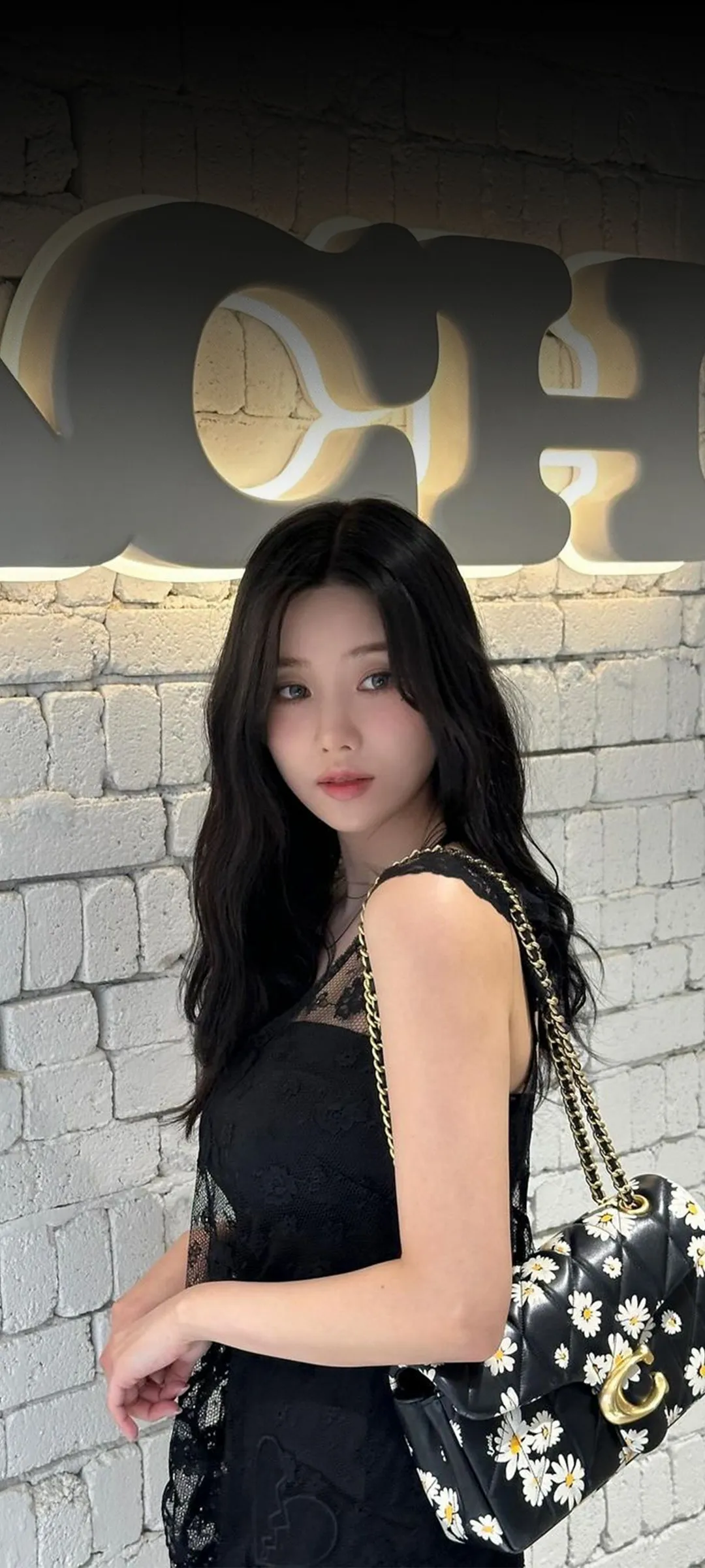 Kwon Eun-bi kilit ekranı telefon duvar kağıdı 4K HD i̇ndir — IZ*ONE