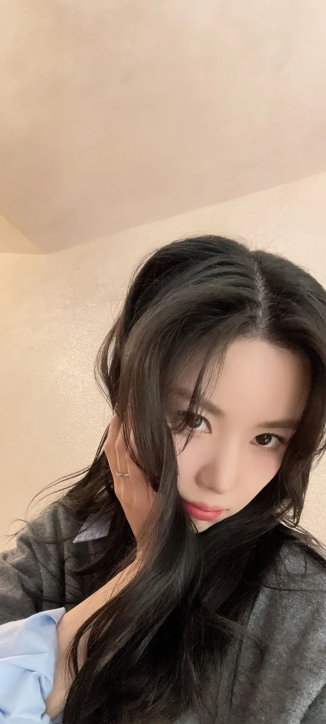 วอลเปเปอร์ หน้าจอล็อก มือถือ Kwon Eun-bi 4K HD ดาวน์โหลด — IZ*ONE