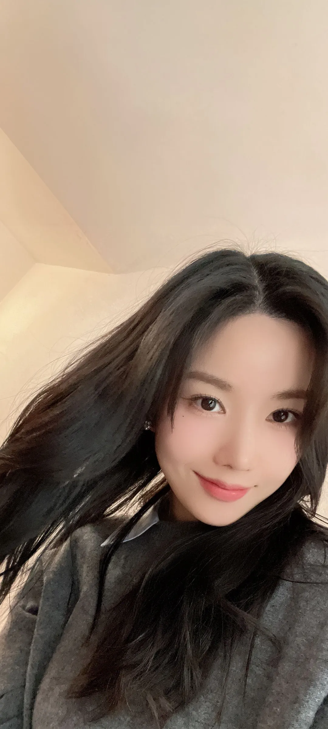 Kwon Eun-bi kilit ekranı telefon duvar kağıdı 4K HD i̇ndir — IZ*ONE