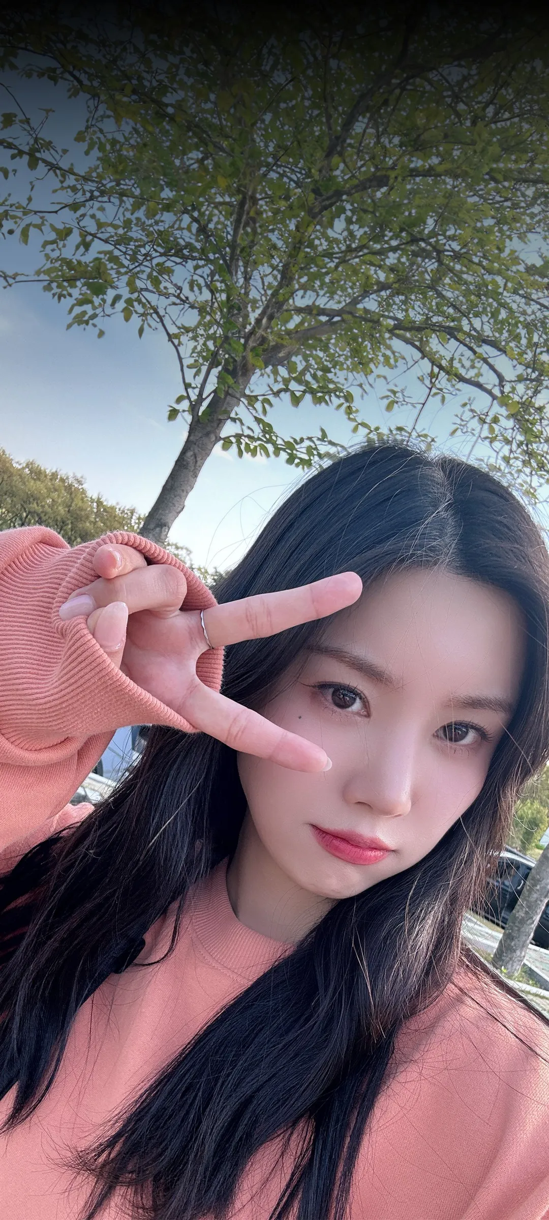 วอลเปเปอร์ หน้าจอล็อก มือถือ Kwon Eun-bi 4K HD ดาวน์โหลด — IZ*ONE