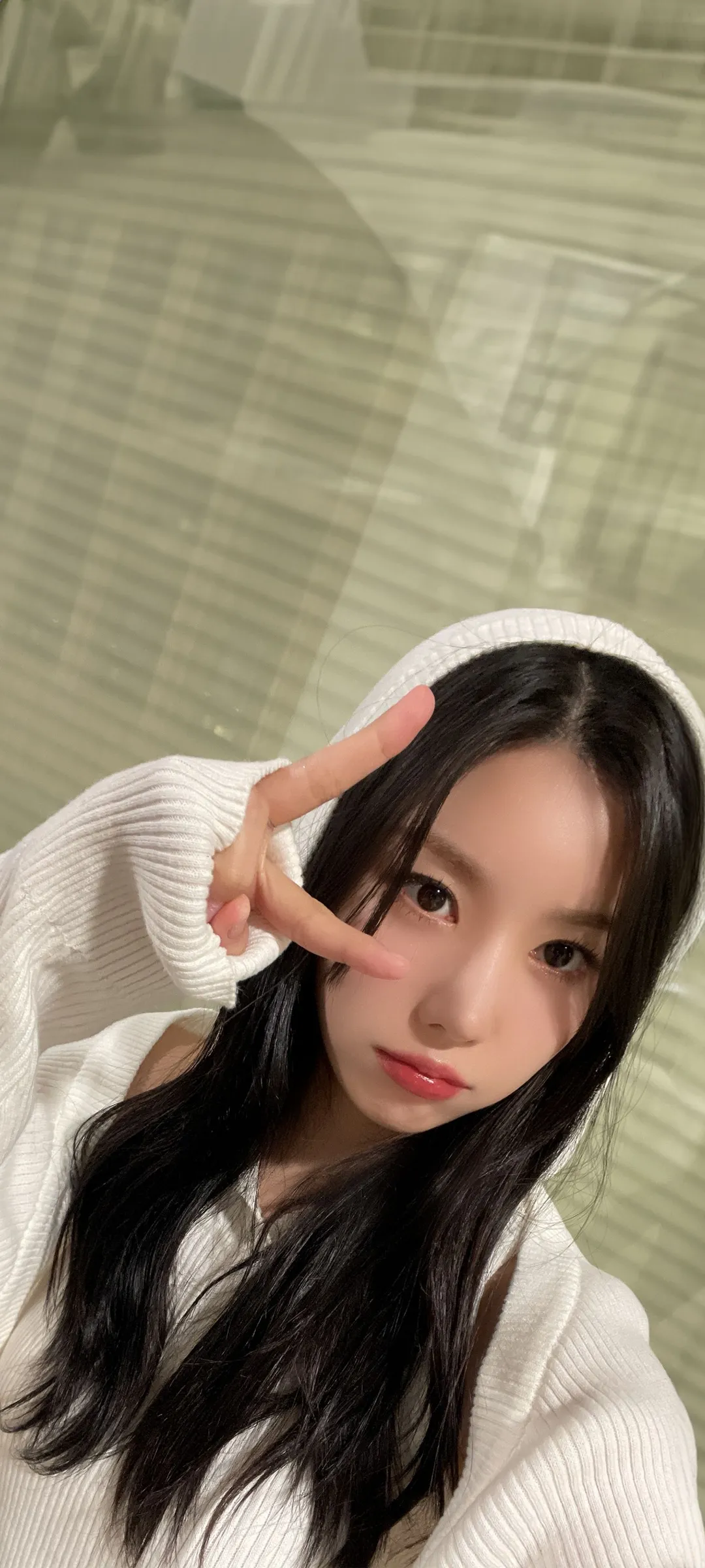 วอลเปเปอร์ หน้าจอล็อก มือถือ Kwon Eun-bi 4K HD ดาวน์โหลด — IZ*ONE
