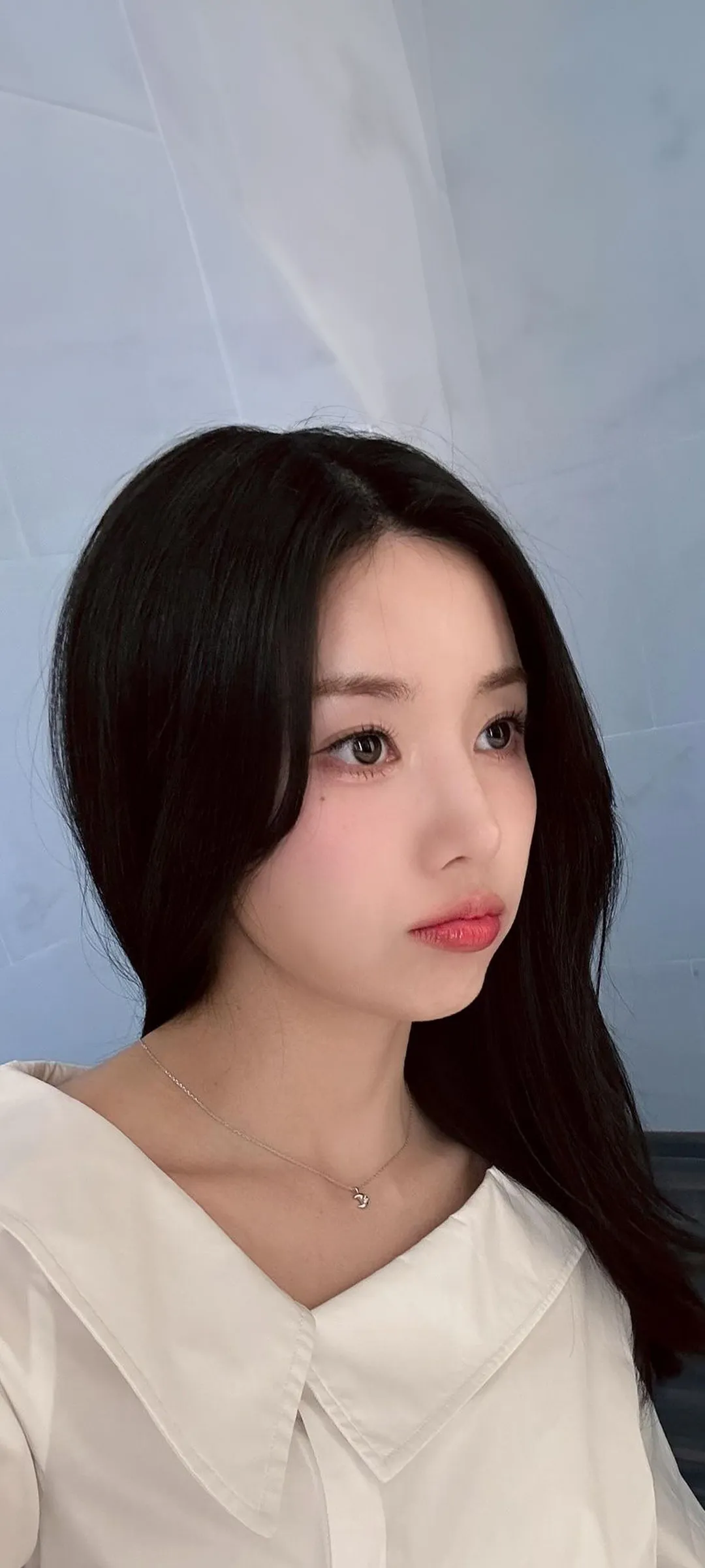 วอลเปเปอร์ หน้าจอล็อก มือถือ Kwon Eun-bi 4K HD ดาวน์โหลด — IZ*ONE