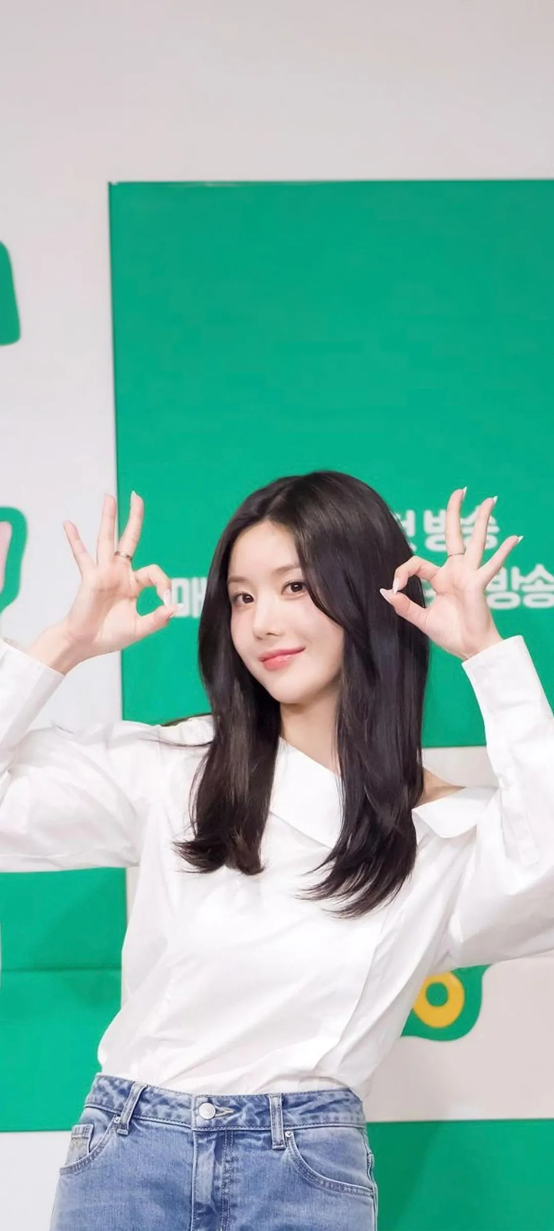 วอลเปเปอร์ หน้าจอล็อก มือถือ Kwon Eun-bi 4K HD ดาวน์โหลด — IZ*ONE