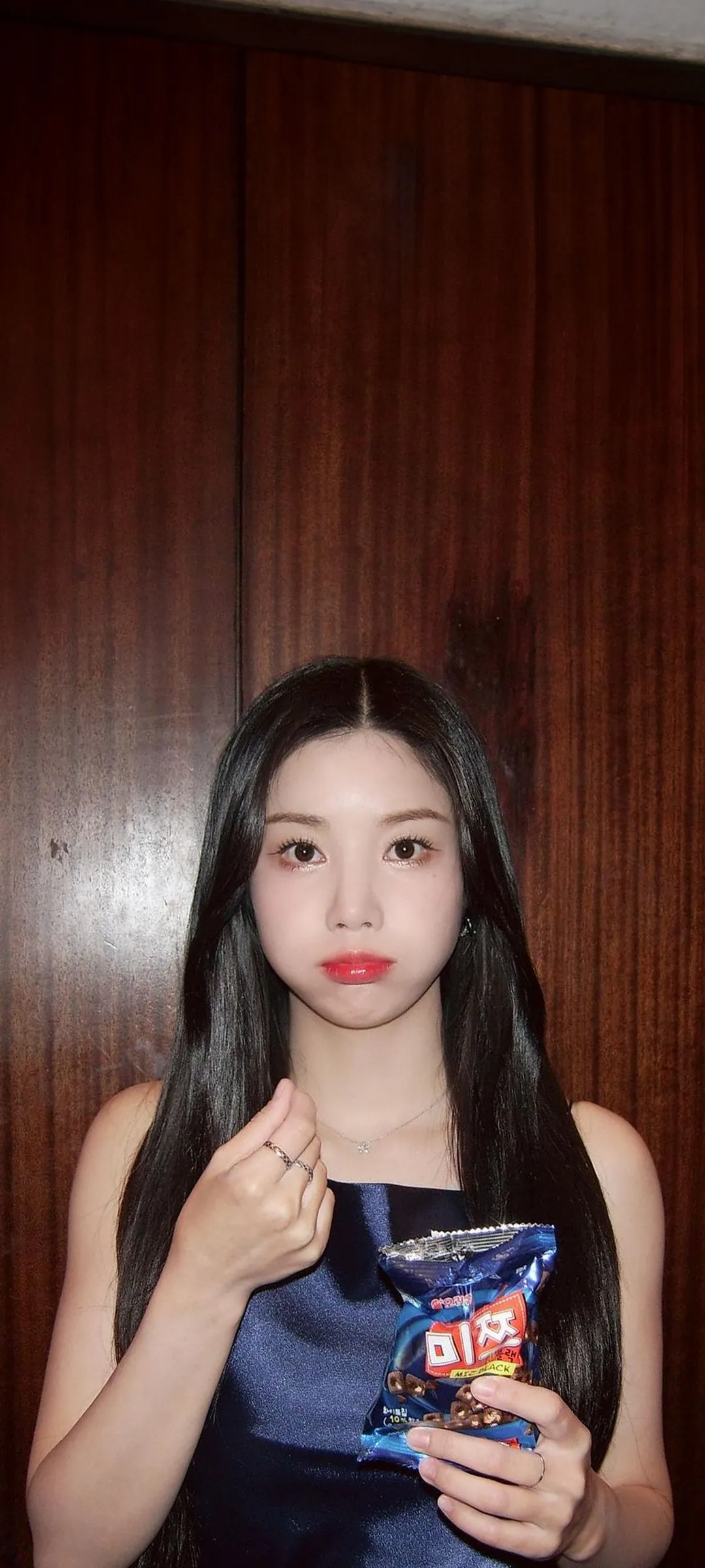วอลเปเปอร์ หน้าจอล็อก มือถือ Kwon Eun-bi 4K HD ดาวน์โหลด — IZ*ONE