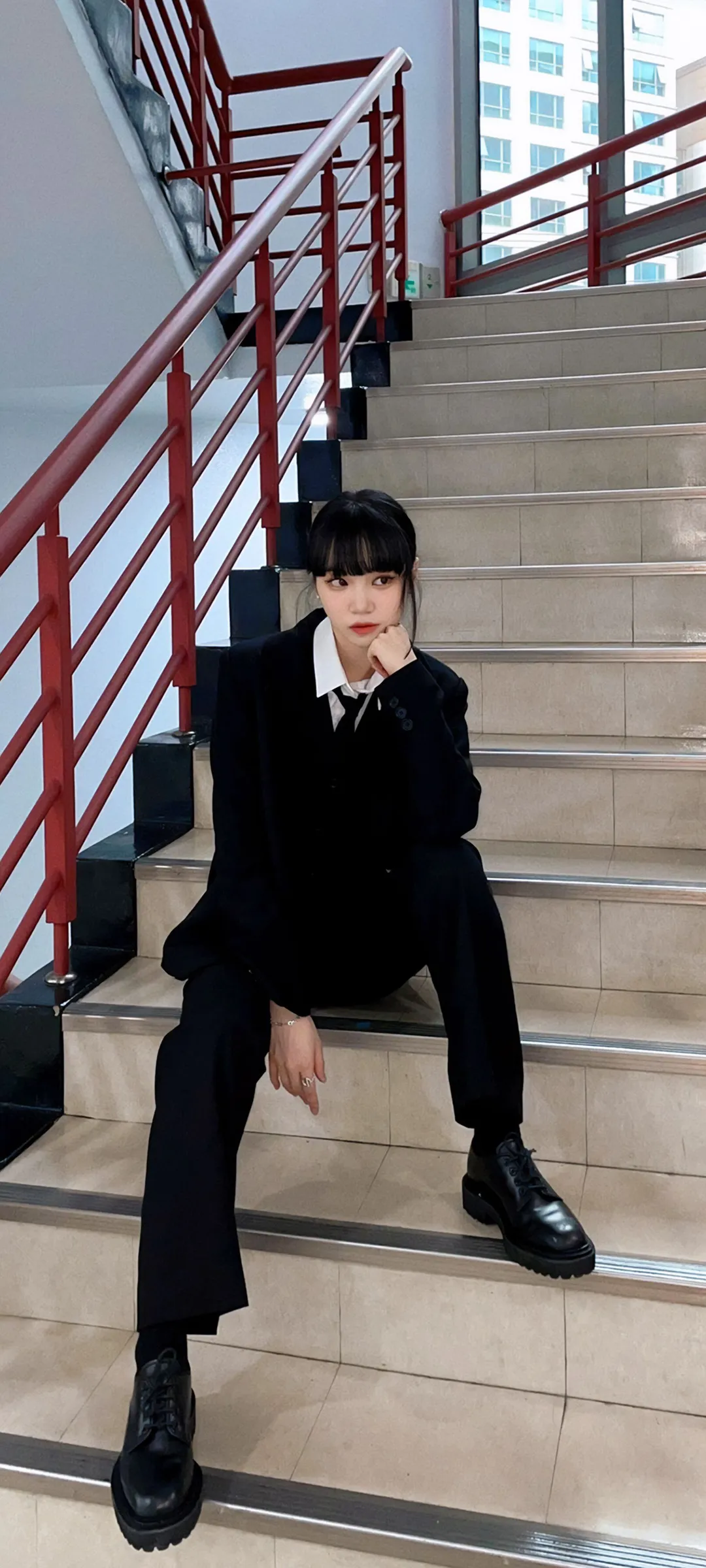 Wallpaper layar kunci hp Kim Chae-won 4K HD download — IZ*ONE, LE SSERAFIM