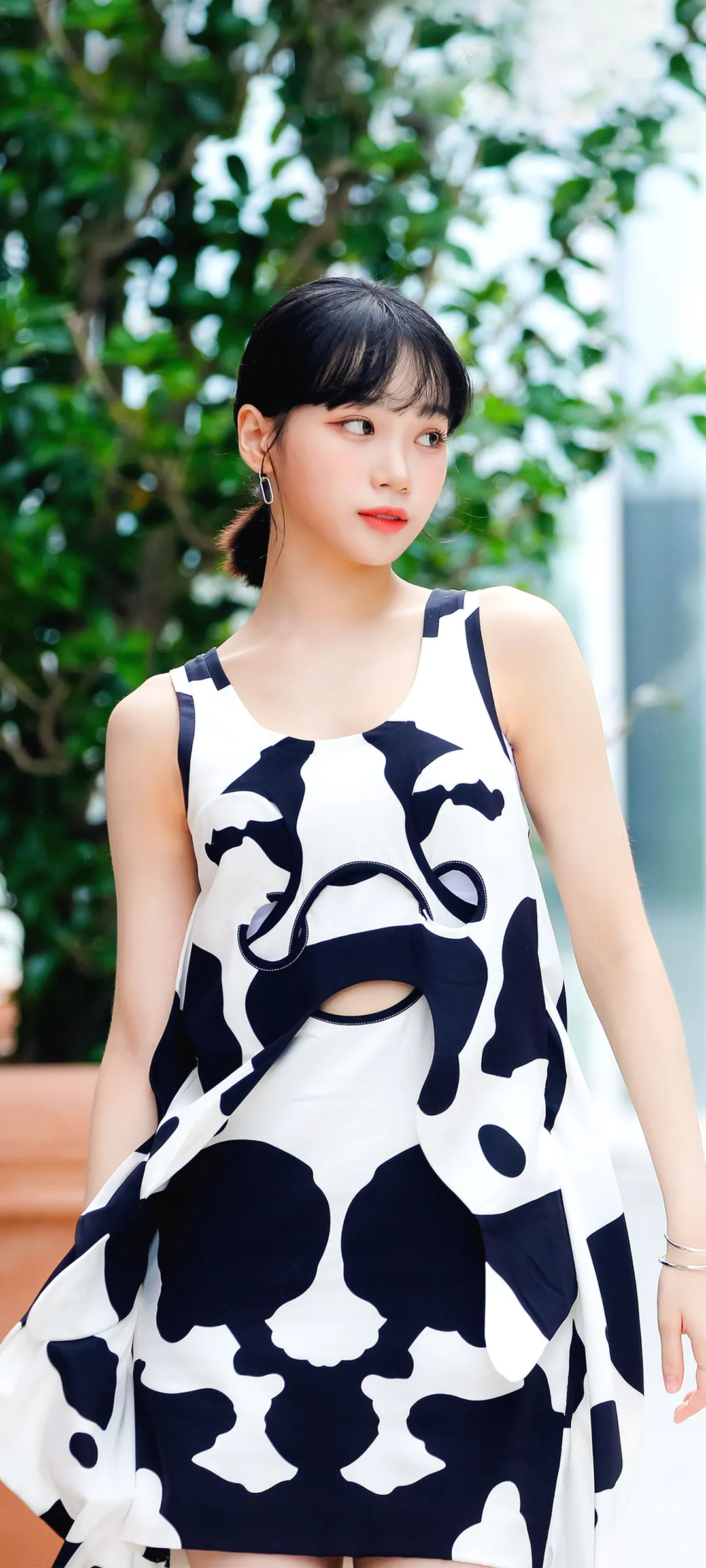 Wallpaper layar kunci hp Kim Chae-won 4K HD download — IZ*ONE, LE SSERAFIM