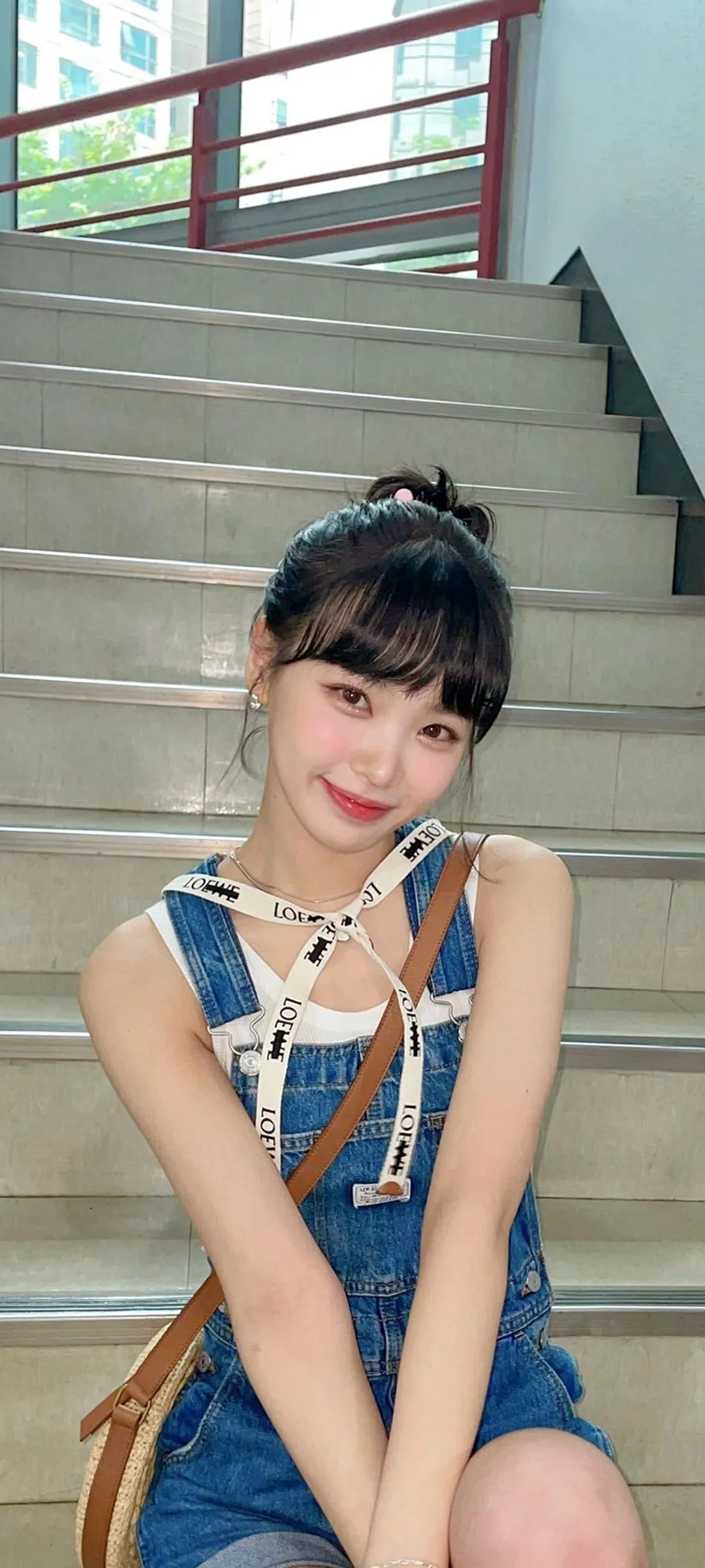 Kim Chae-won lock screen phone wallpaper 4K HD download — IZ*ONE, LE SSERAFIM