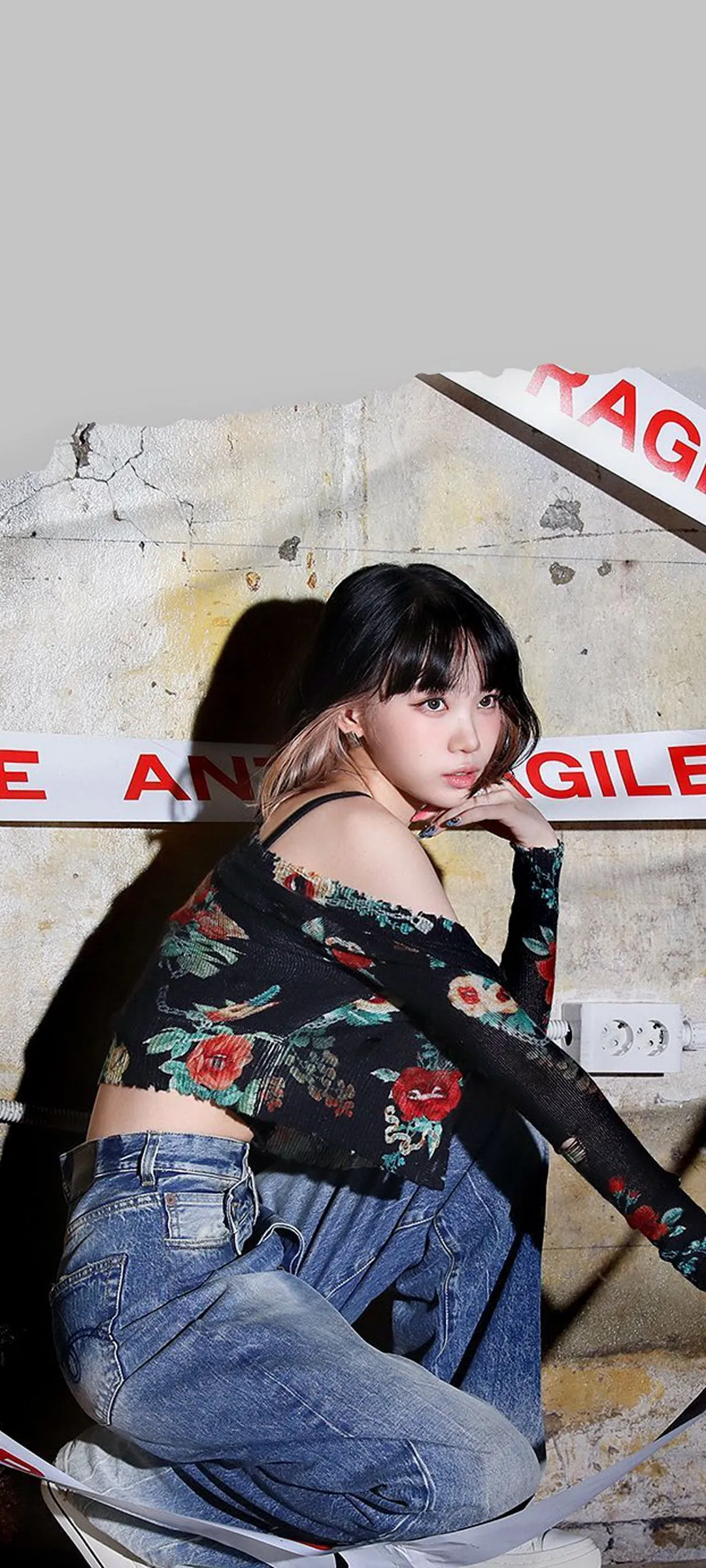 Wallpaper layar kunci hp Kim Chae-won 4K HD download — IZ*ONE, LE SSERAFIM