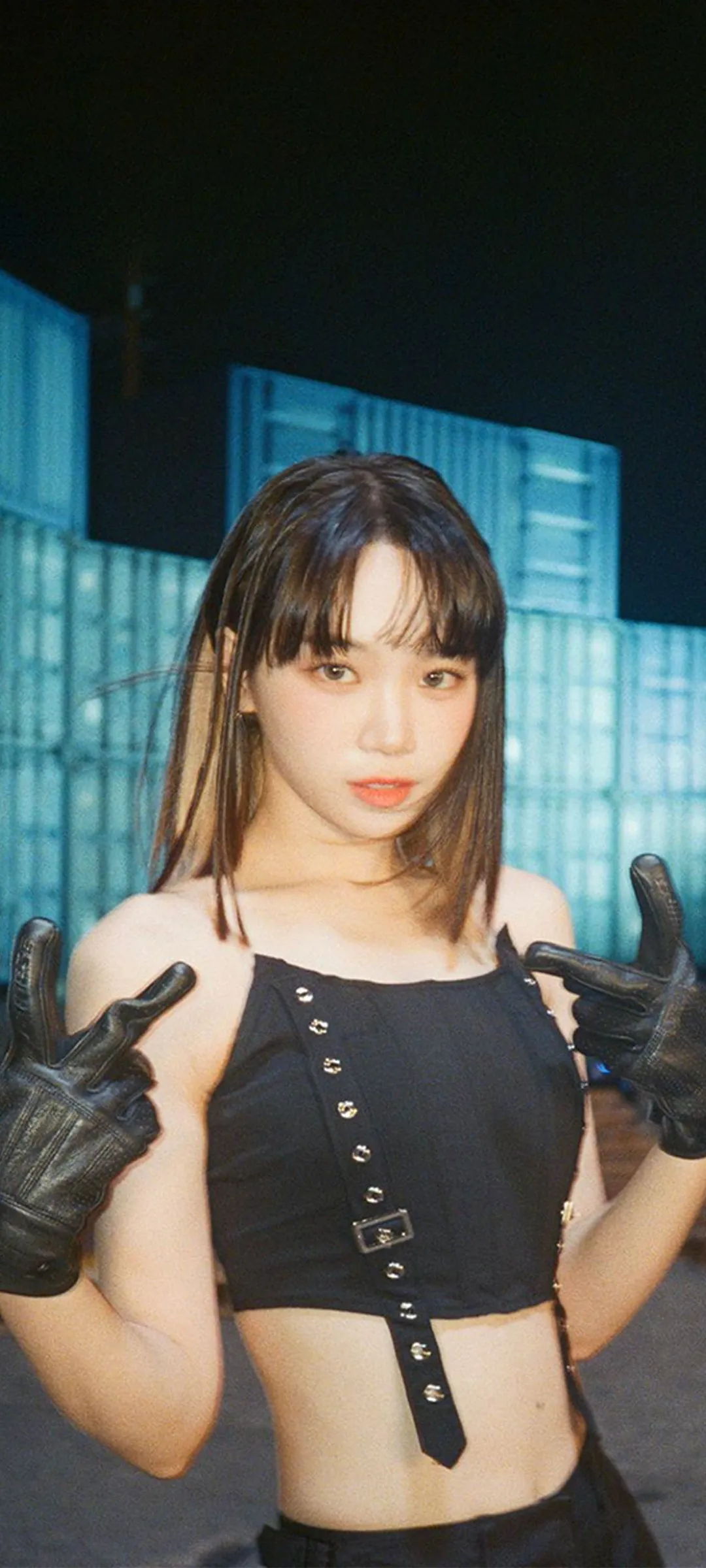 Kim Chae-won lock screen phone wallpaper 4K HD download — IZ*ONE, LE SSERAFIM