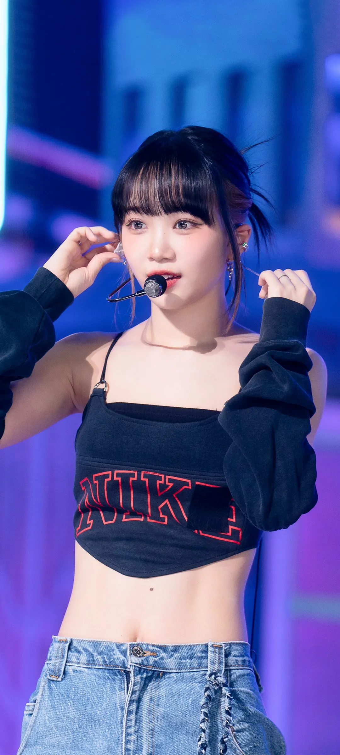 Kim Chae-won lock screen phone wallpaper 4K HD download — IZ*ONE, LE SSERAFIM