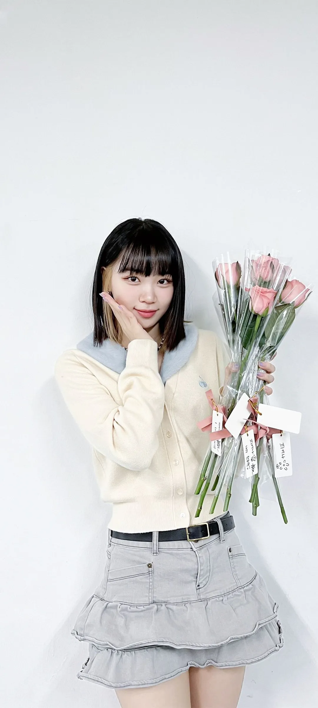 Wallpaper layar kunci hp Kim Chae-won 4K HD download — IZ*ONE, LE SSERAFIM