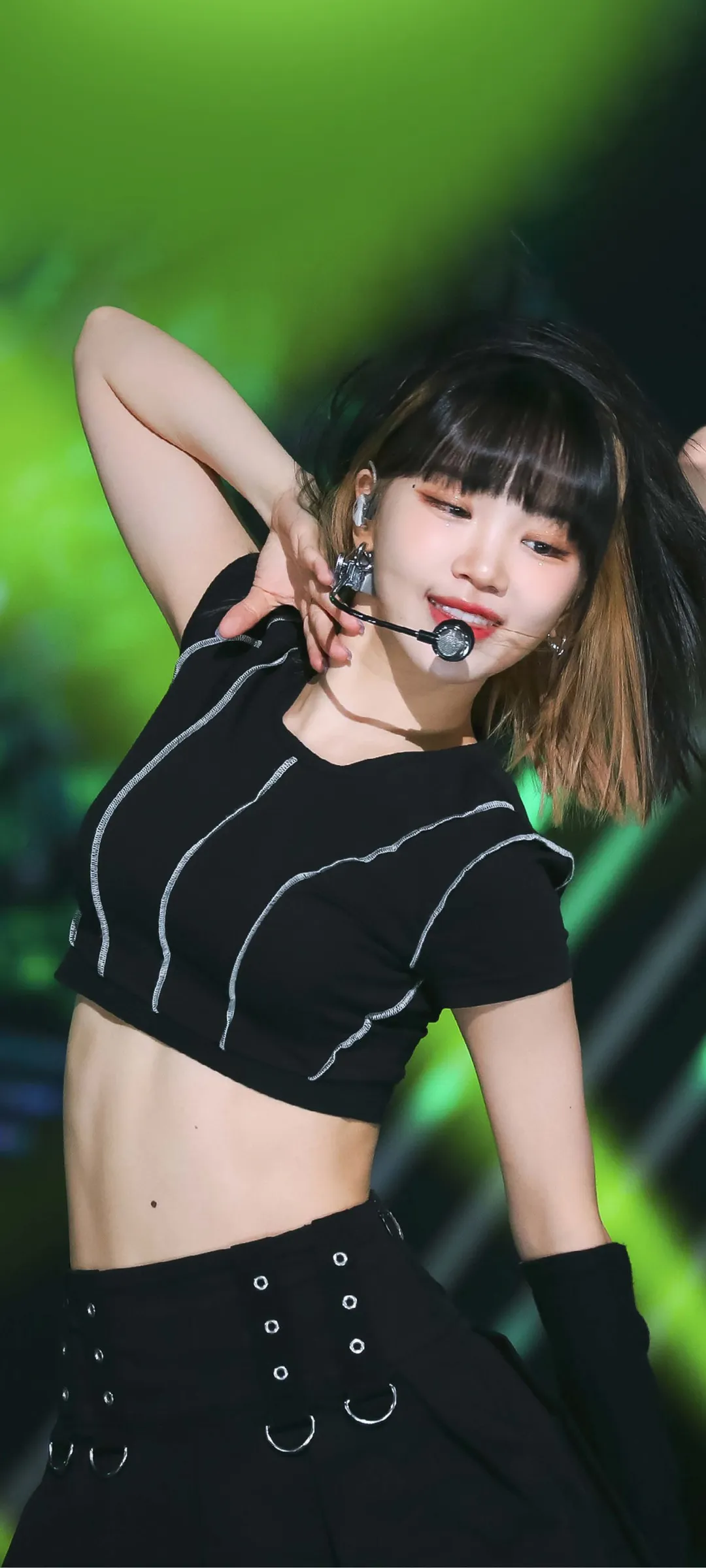 Wallpaper layar kunci hp Kim Chae-won 4K HD download — IZ*ONE, LE SSERAFIM
