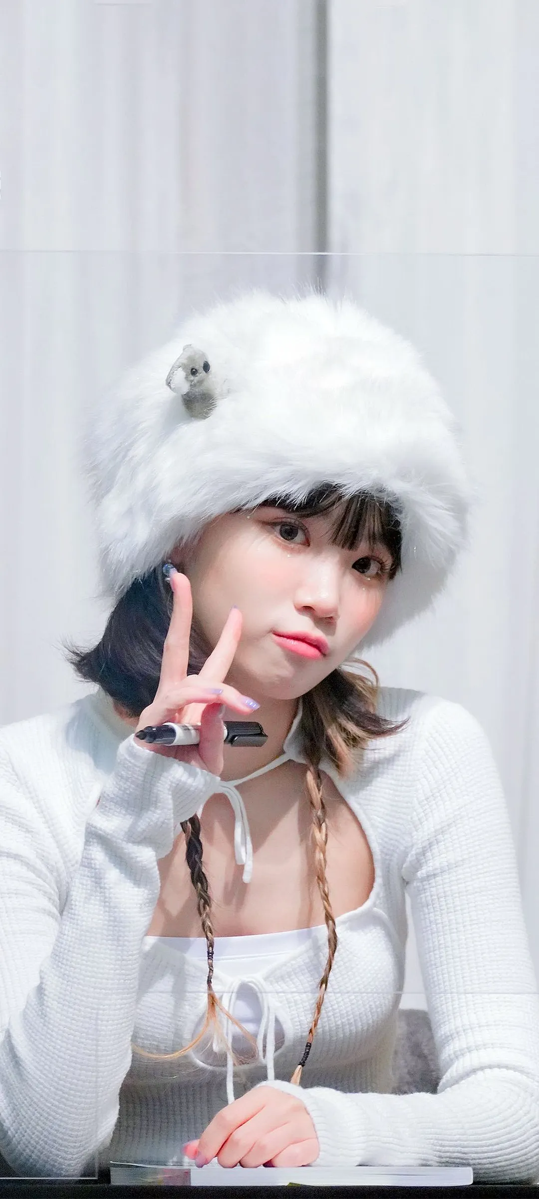 Wallpaper layar kunci hp Kim Chae-won 4K HD download — IZ*ONE, LE SSERAFIM
