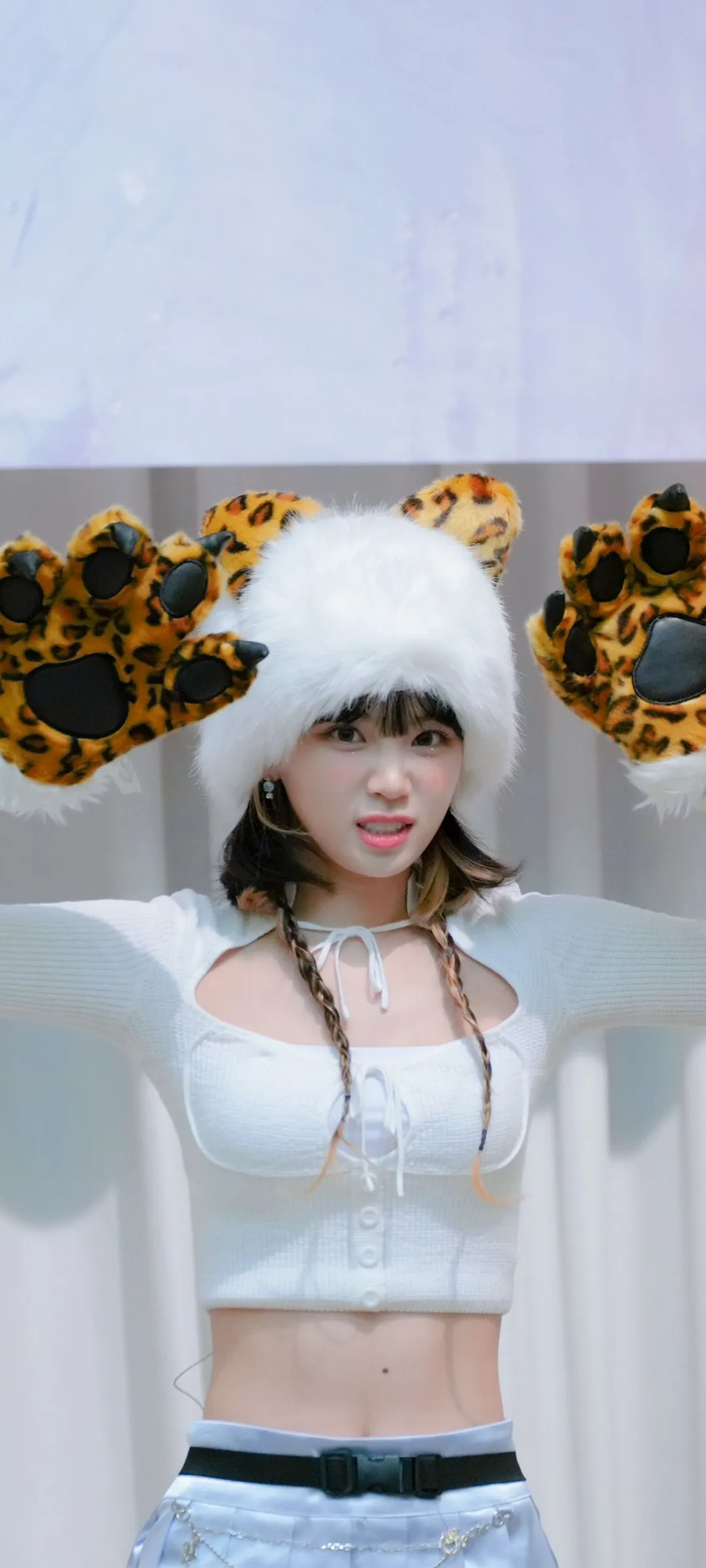Wallpaper layar kunci hp Kim Chae-won 4K HD download — IZ*ONE, LE SSERAFIM