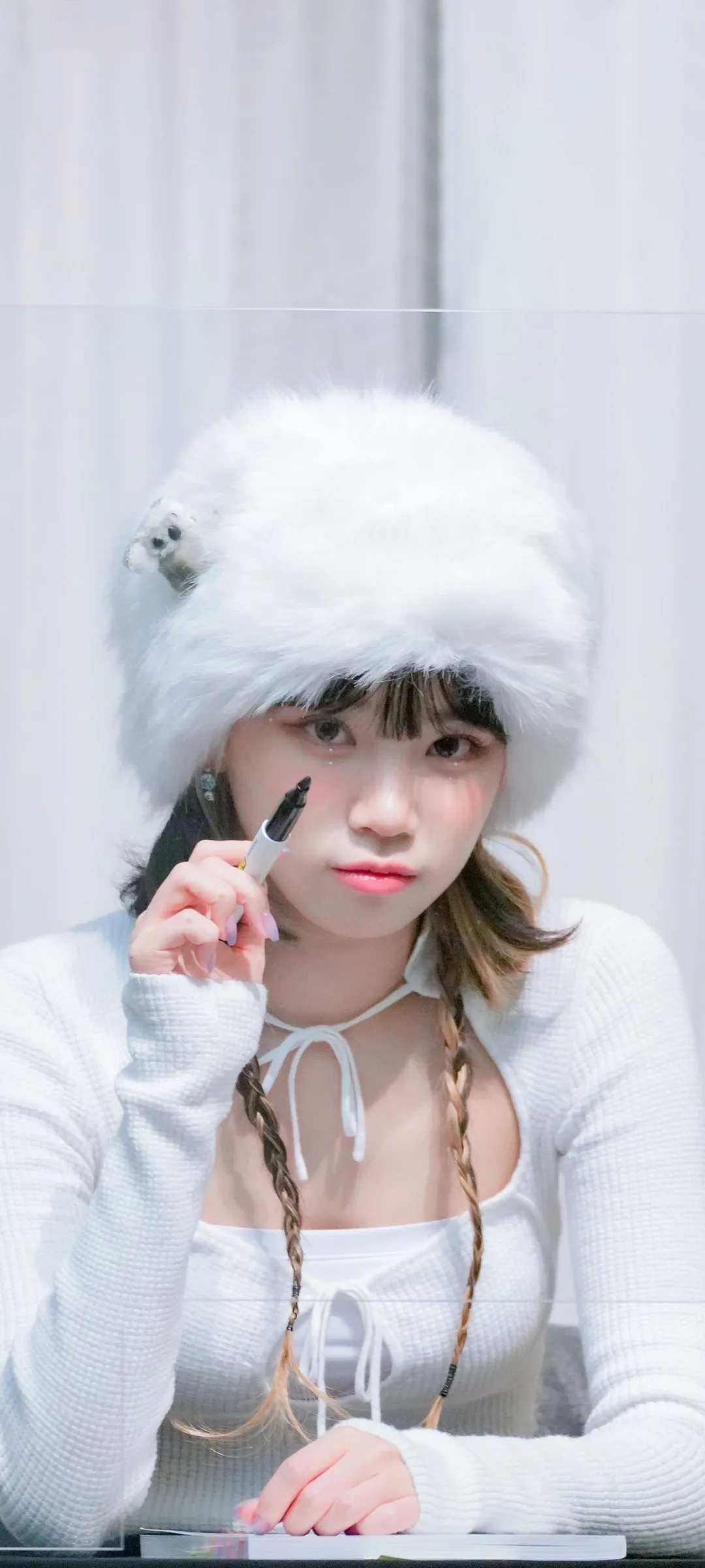 Wallpaper layar kunci hp Kim Chae-won 4K HD download — IZ*ONE, LE SSERAFIM