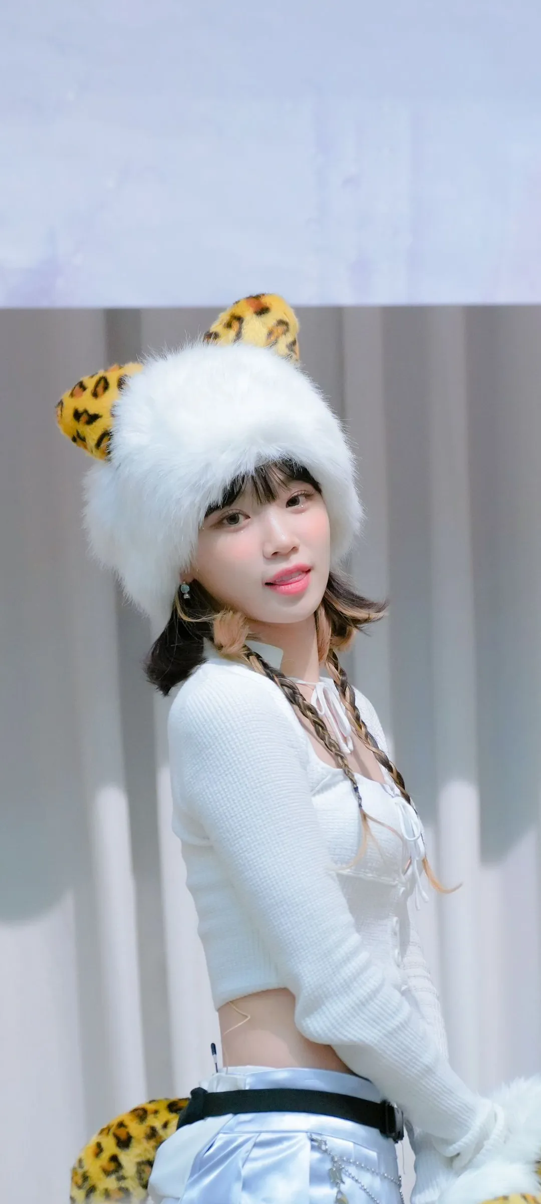 Wallpaper layar kunci hp Kim Chae-won 4K HD download — IZ*ONE, LE SSERAFIM