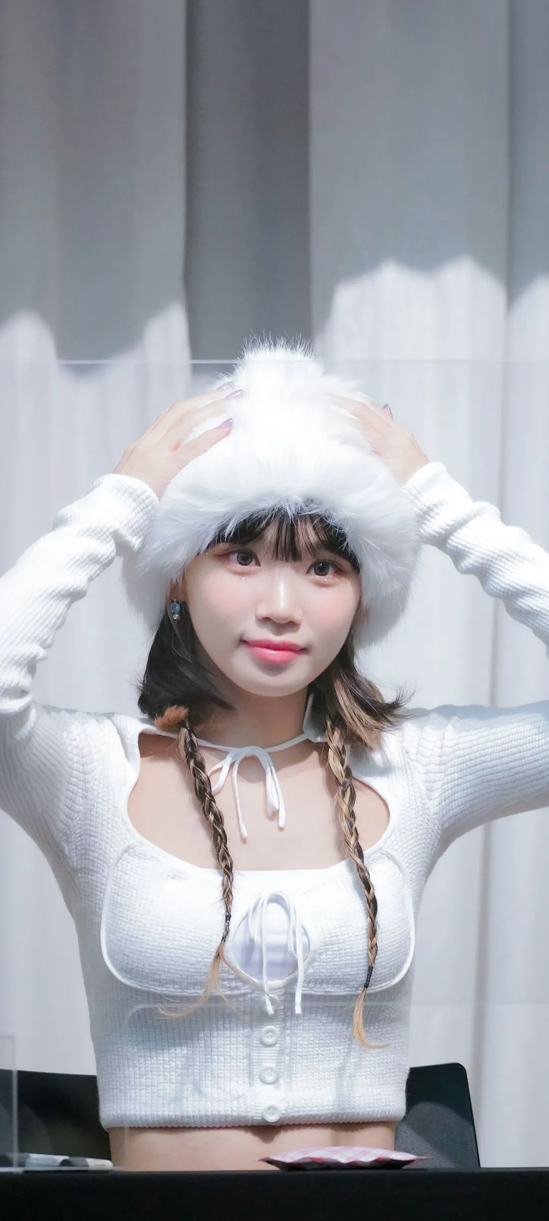 Wallpaper layar kunci hp Kim Chae-won 4K HD download — IZ*ONE, LE SSERAFIM
