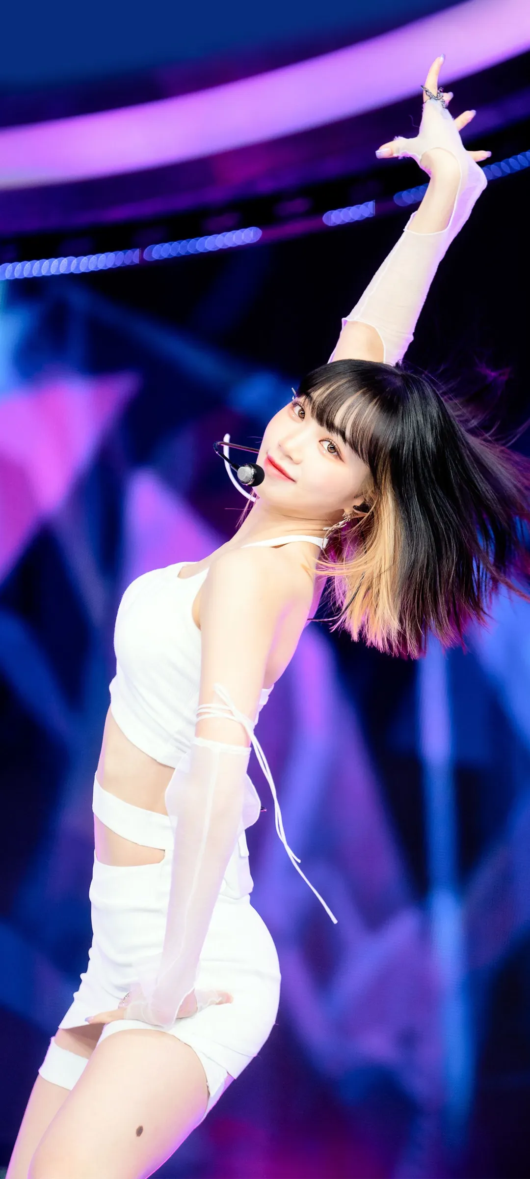วอลเปเปอร์ หน้าจอล็อก มือถือ คิม แชวอน 4K HD ดาวน์โหลด — IZ*ONE, LE SSERAFIM