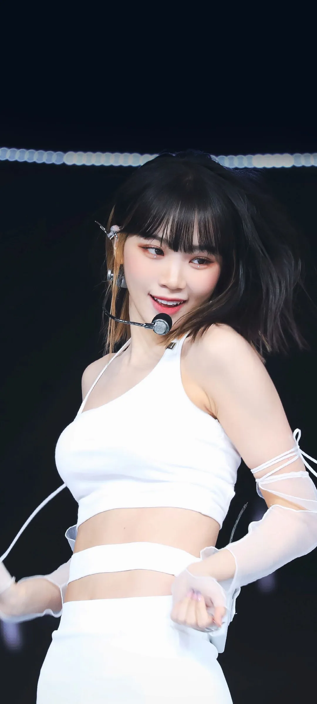 Kim Chae-won lock screen phone wallpaper 4K HD download — IZ*ONE, LE SSERAFIM