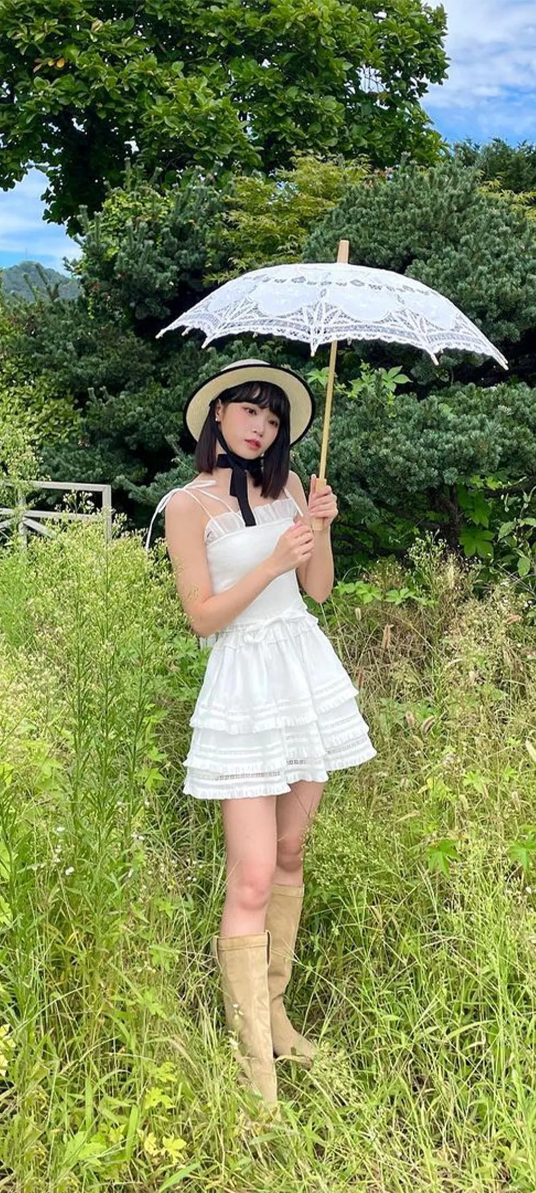 Kim Chae-won lock screen phone wallpaper 4K HD download — IZ*ONE, LE SSERAFIM