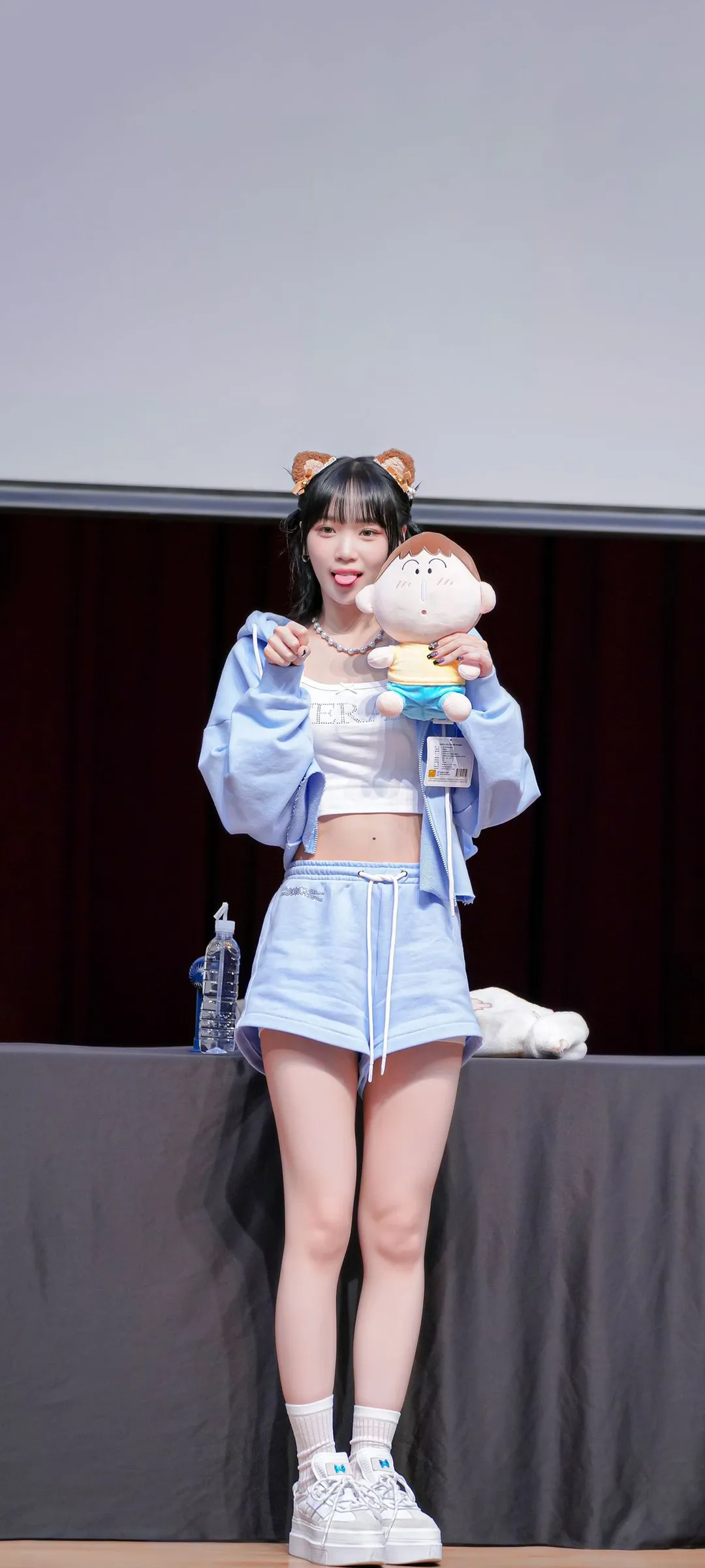 Wallpaper layar kunci hp Kim Chae-won 4K HD download — IZ*ONE, LE SSERAFIM