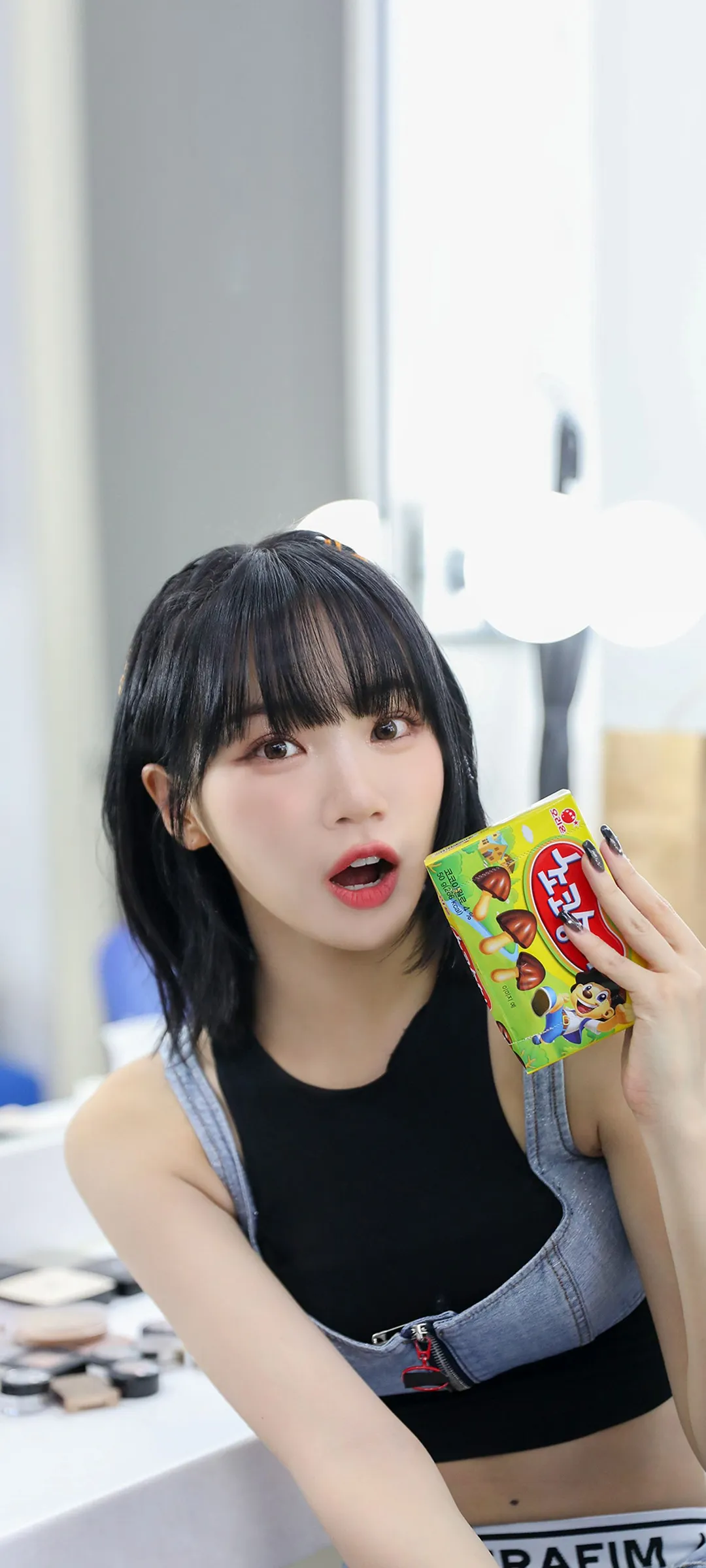 Wallpaper layar kunci hp Kim Chae-won UNFORGIVEN 4K HD download — IZ*ONE, LE SSERAFIM