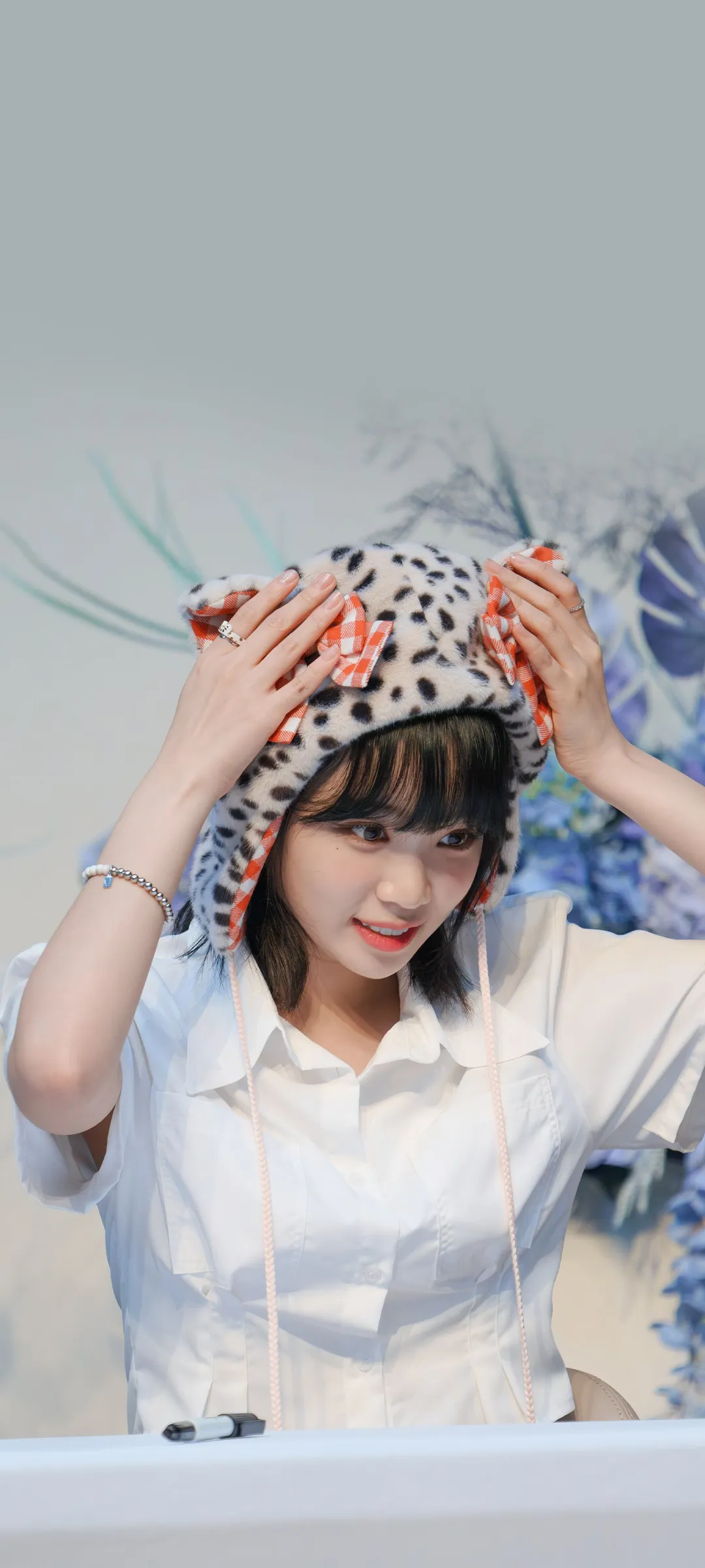 Kim Chae-won lock screen phone wallpaper 4K HD download — IZ*ONE, LE SSERAFIM