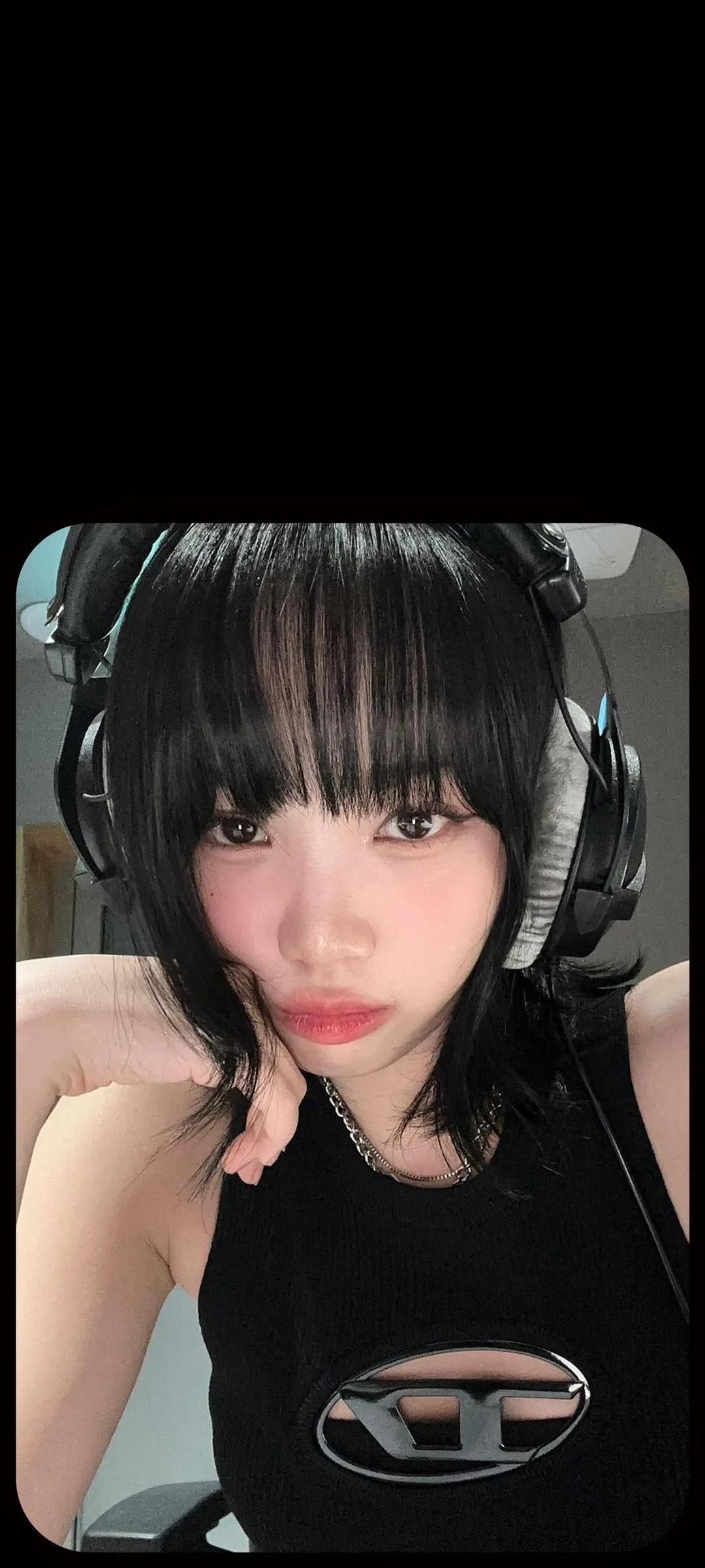 Wallpaper layar kunci hp Kim Chae-won 4K HD download — IZ*ONE, LE SSERAFIM