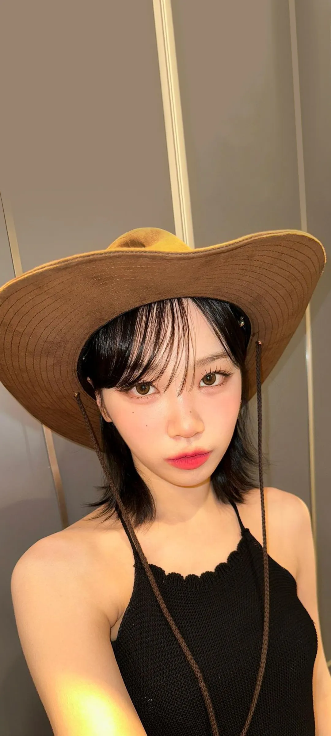 Wallpaper layar kunci hp Kim Chae-won 4K HD download — IZ*ONE, LE SSERAFIM