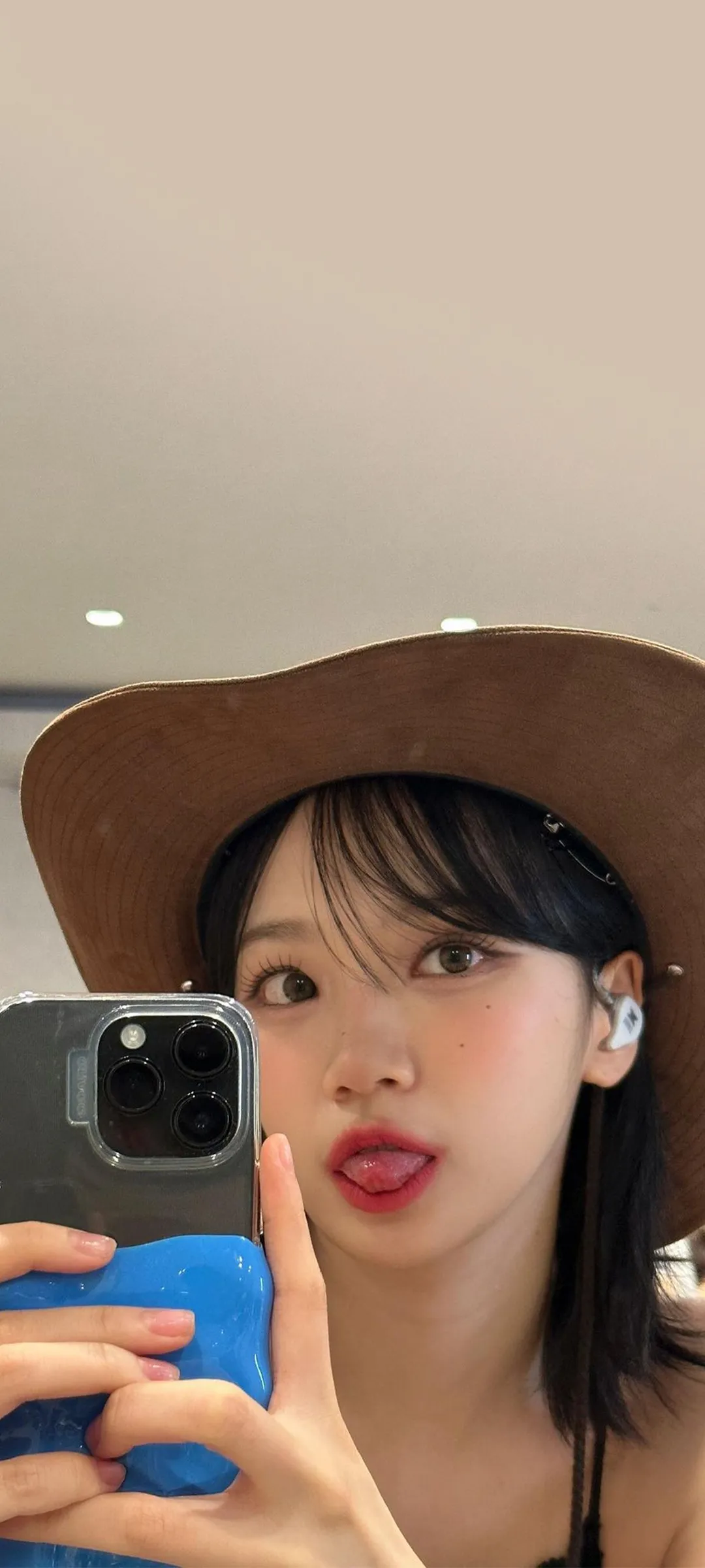Wallpaper layar kunci hp Kim Chae-won 4K HD download — IZ*ONE, LE SSERAFIM