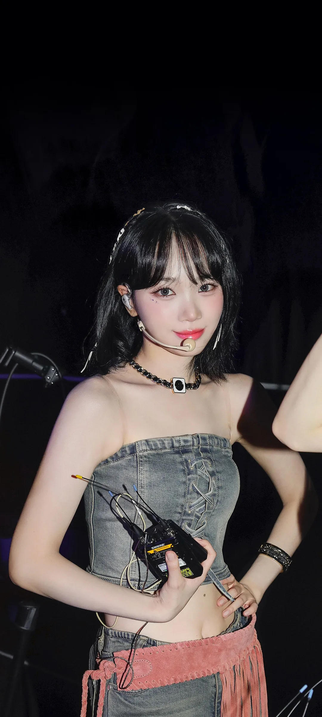 Kim Chae-won lock screen phone wallpaper 4K HD download — IZ*ONE, LE SSERAFIM