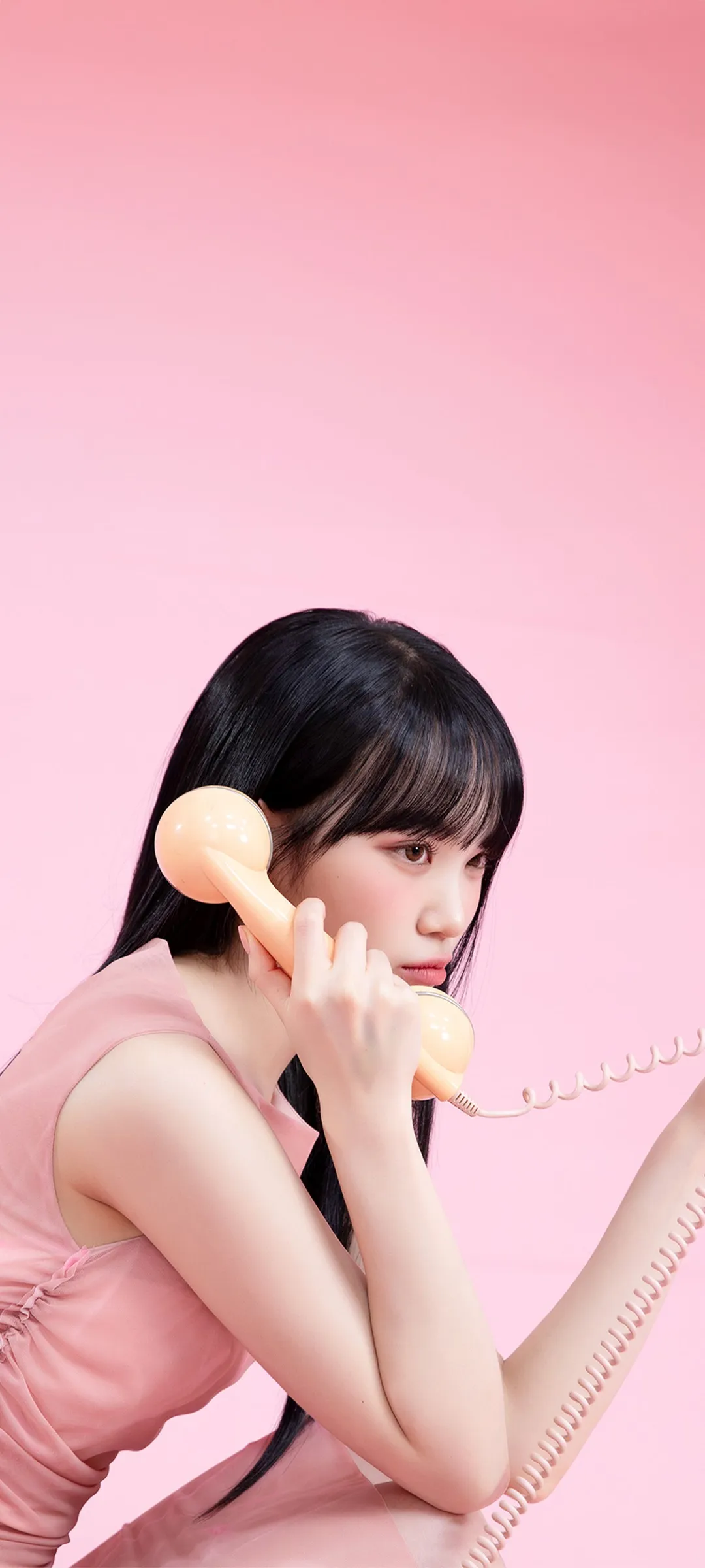 Kim Chae-won lock screen phone wallpaper 4K HD download — IZ*ONE, LE SSERAFIM