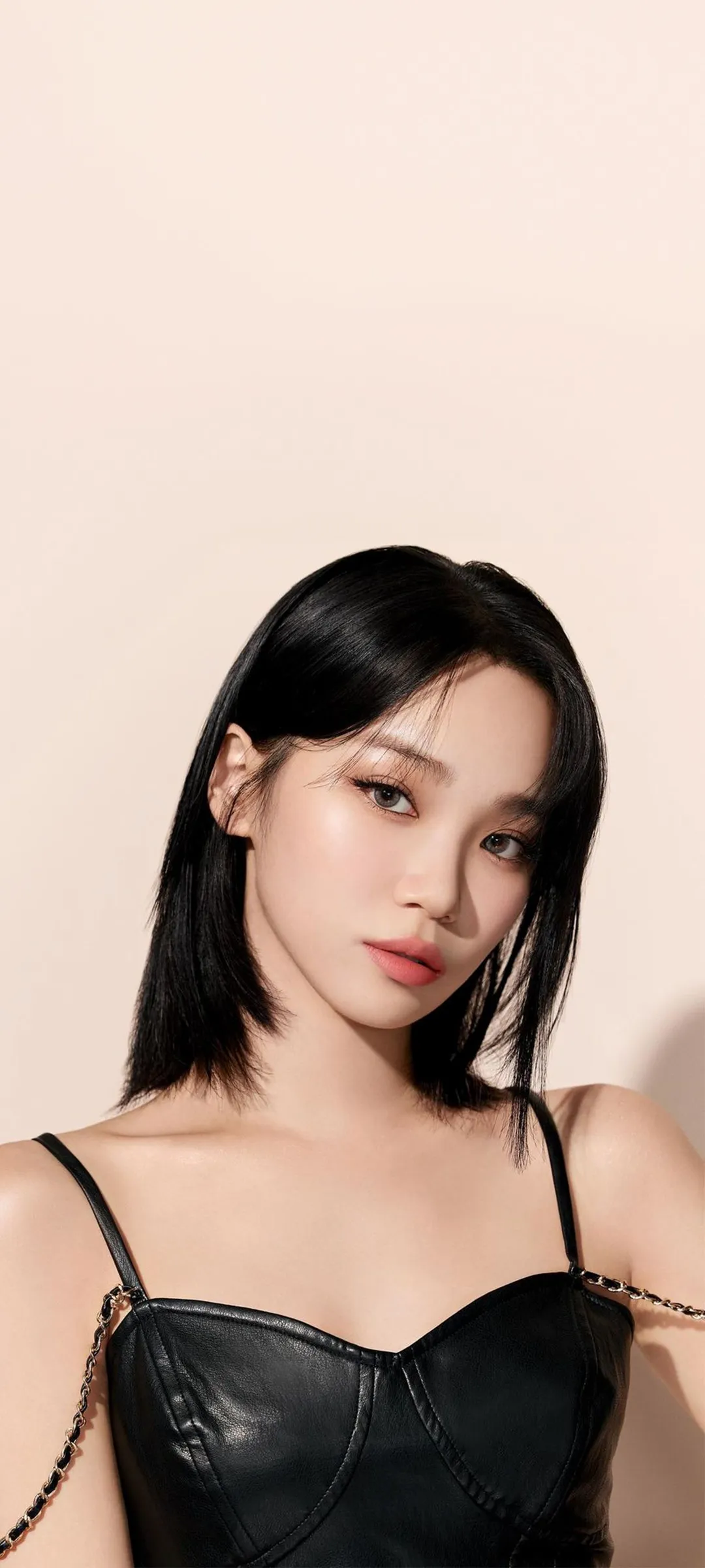 Wallpaper layar kunci hp Kim Chae-won 4K HD download — IZ*ONE, LE SSERAFIM